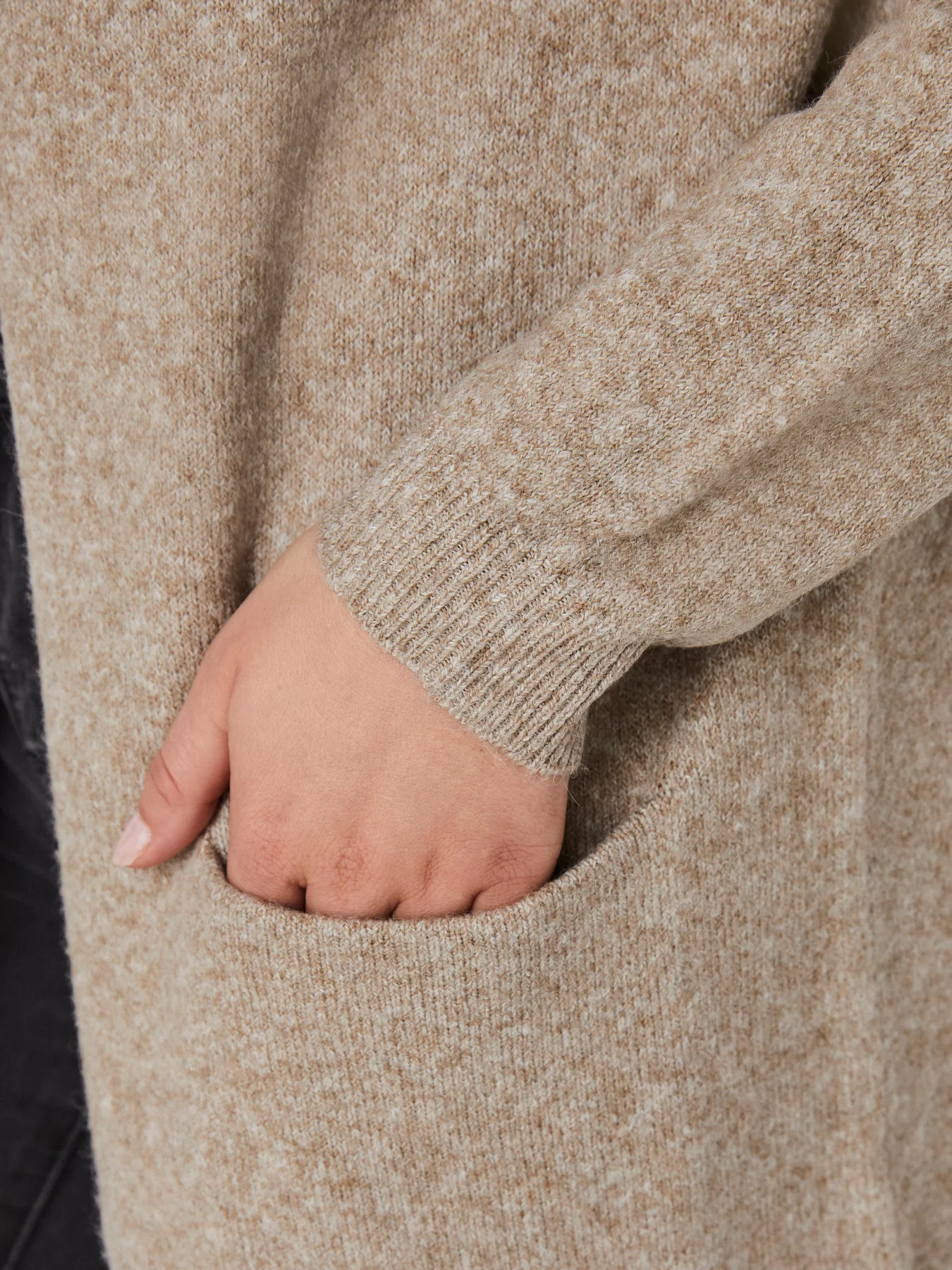 VMDOFFY Knit Cardigan - Image 5