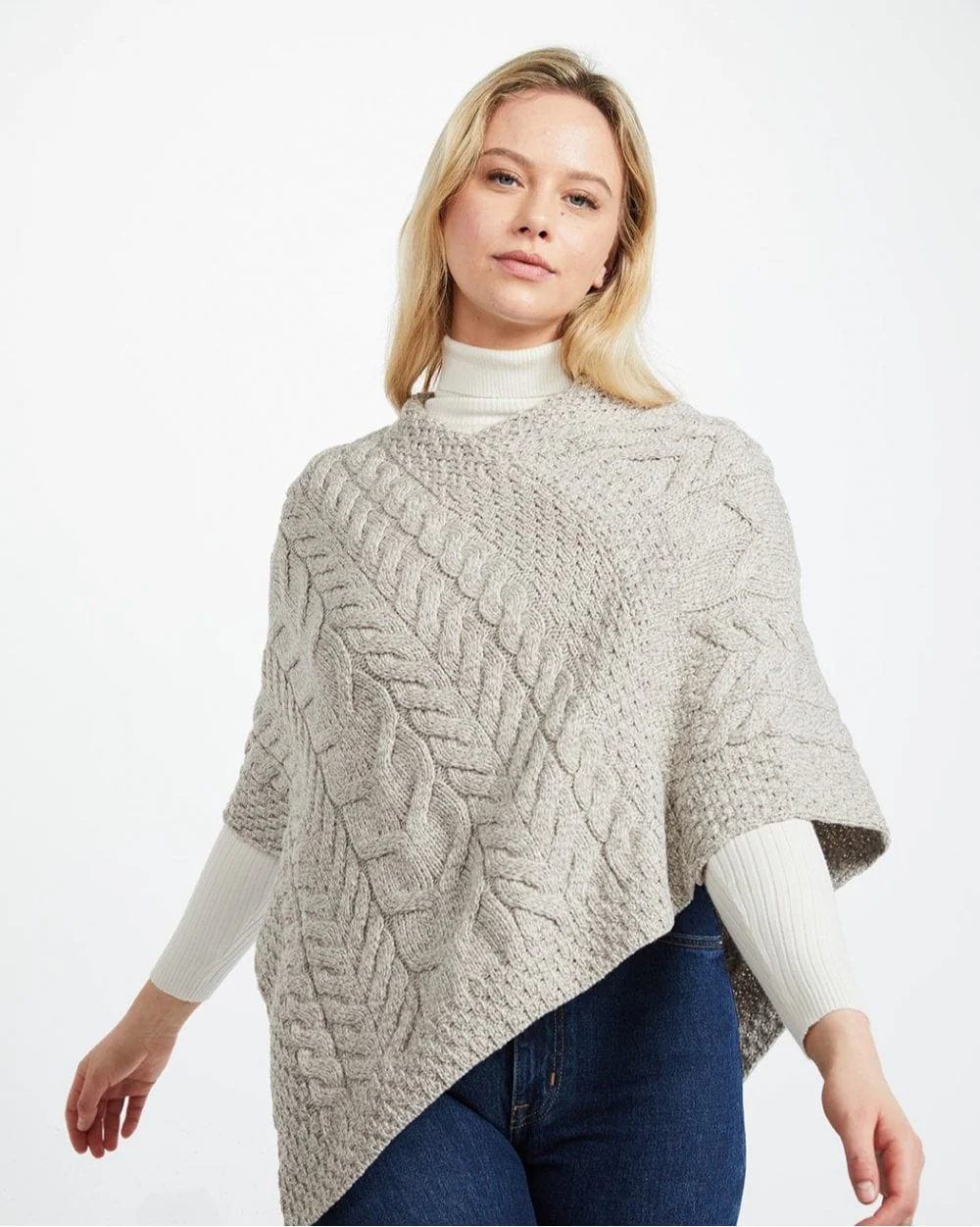 Aasleagh Falls Ladies Aran Poncho - Image 3