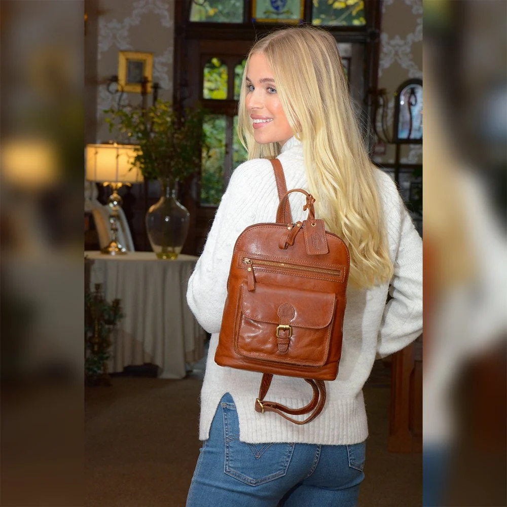 Small Vintage Leather Backpack Honey : G25 - Image 2