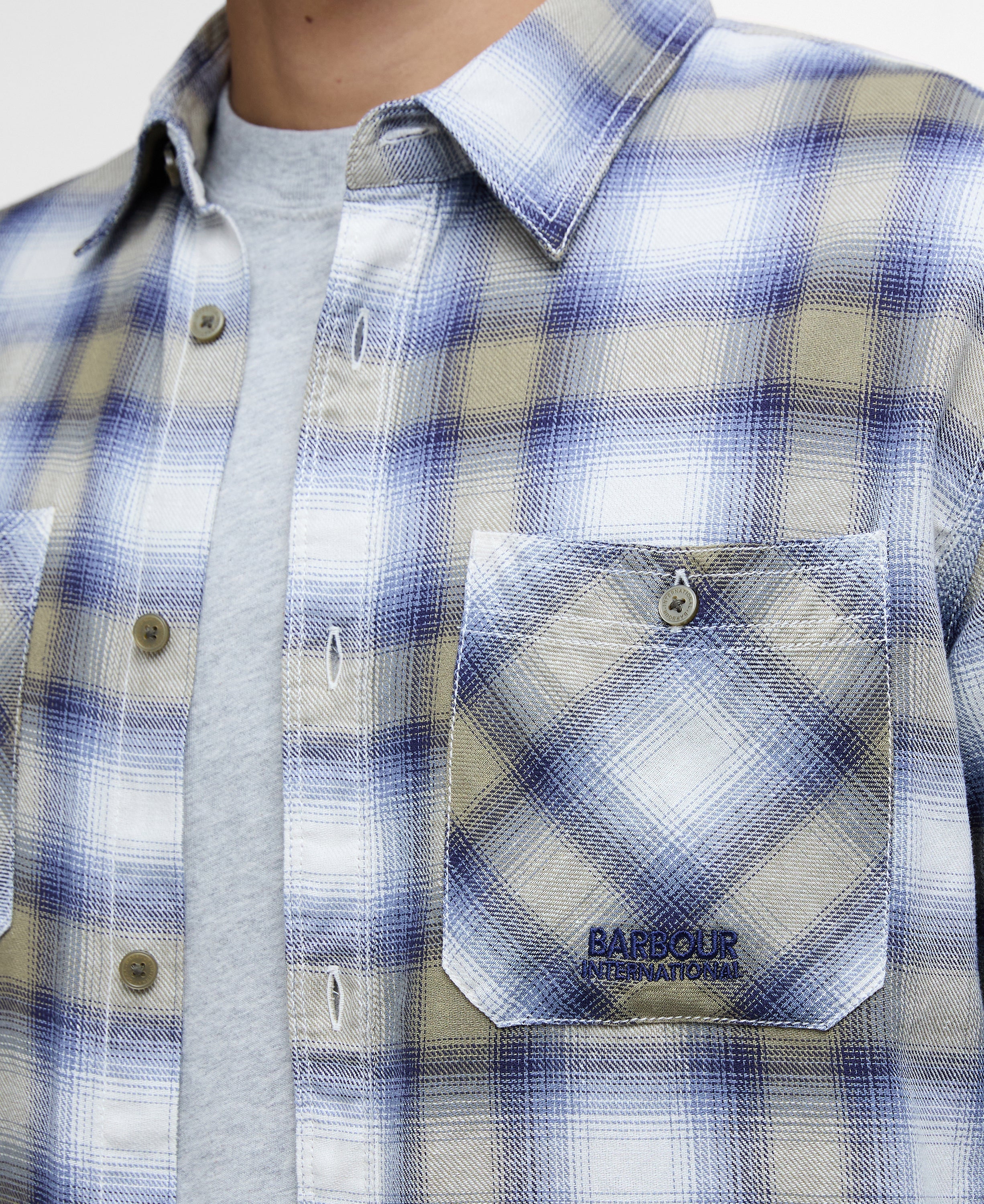 Trailist Ombre Shirt - Image 6
