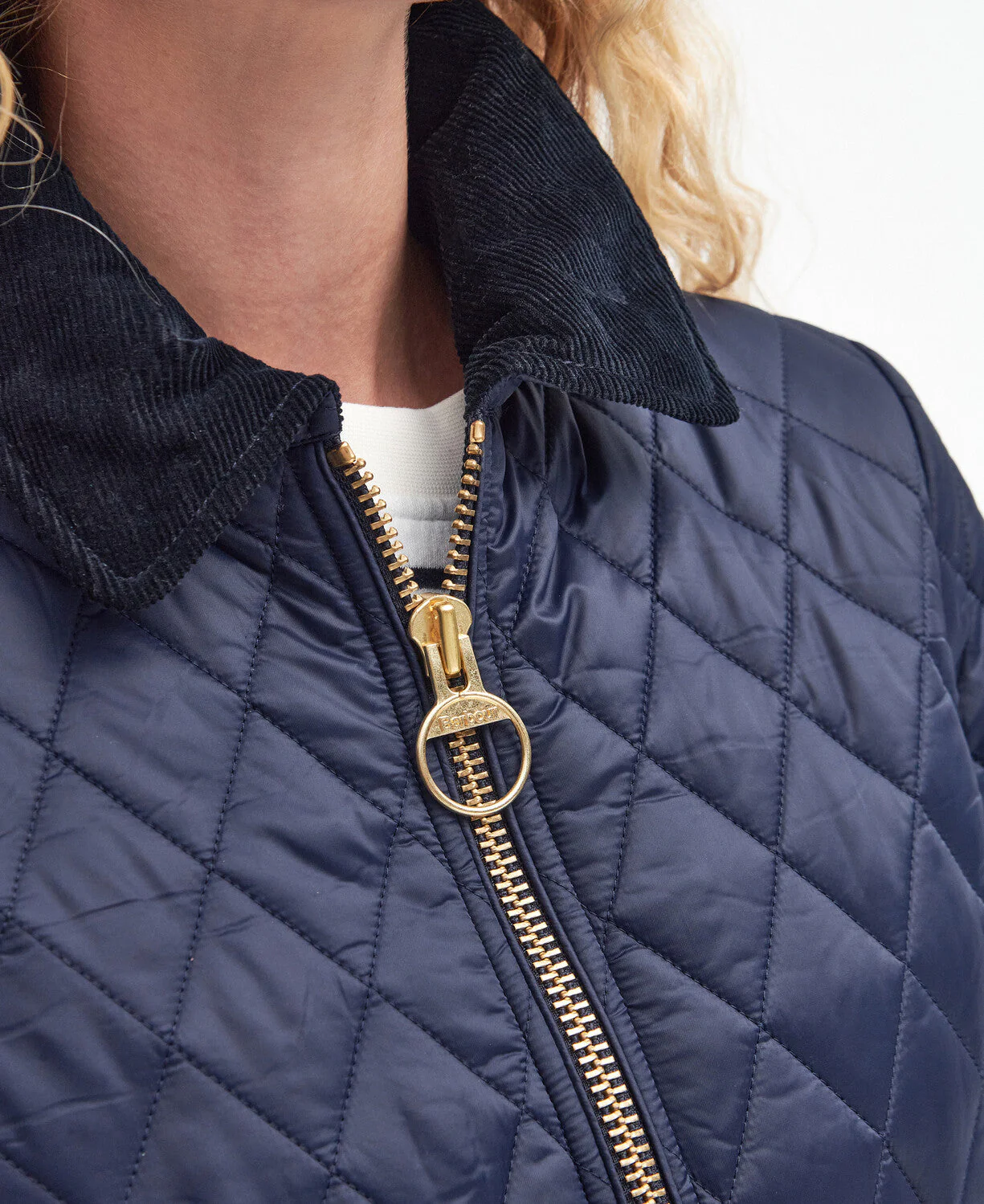 Beadnell Fitted Quilted Jacket - Image 6