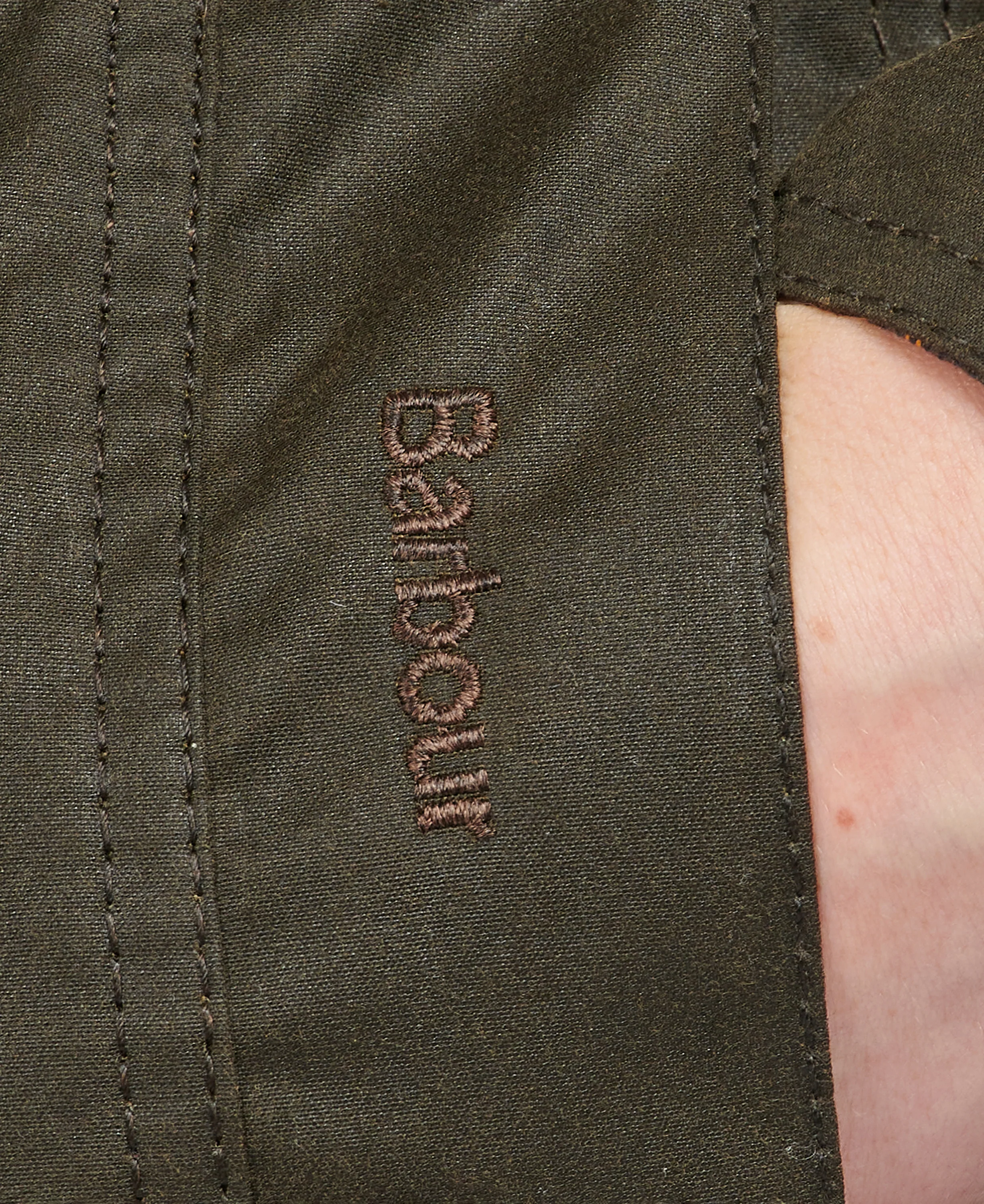 Belsay Wax Jacket - Image 22