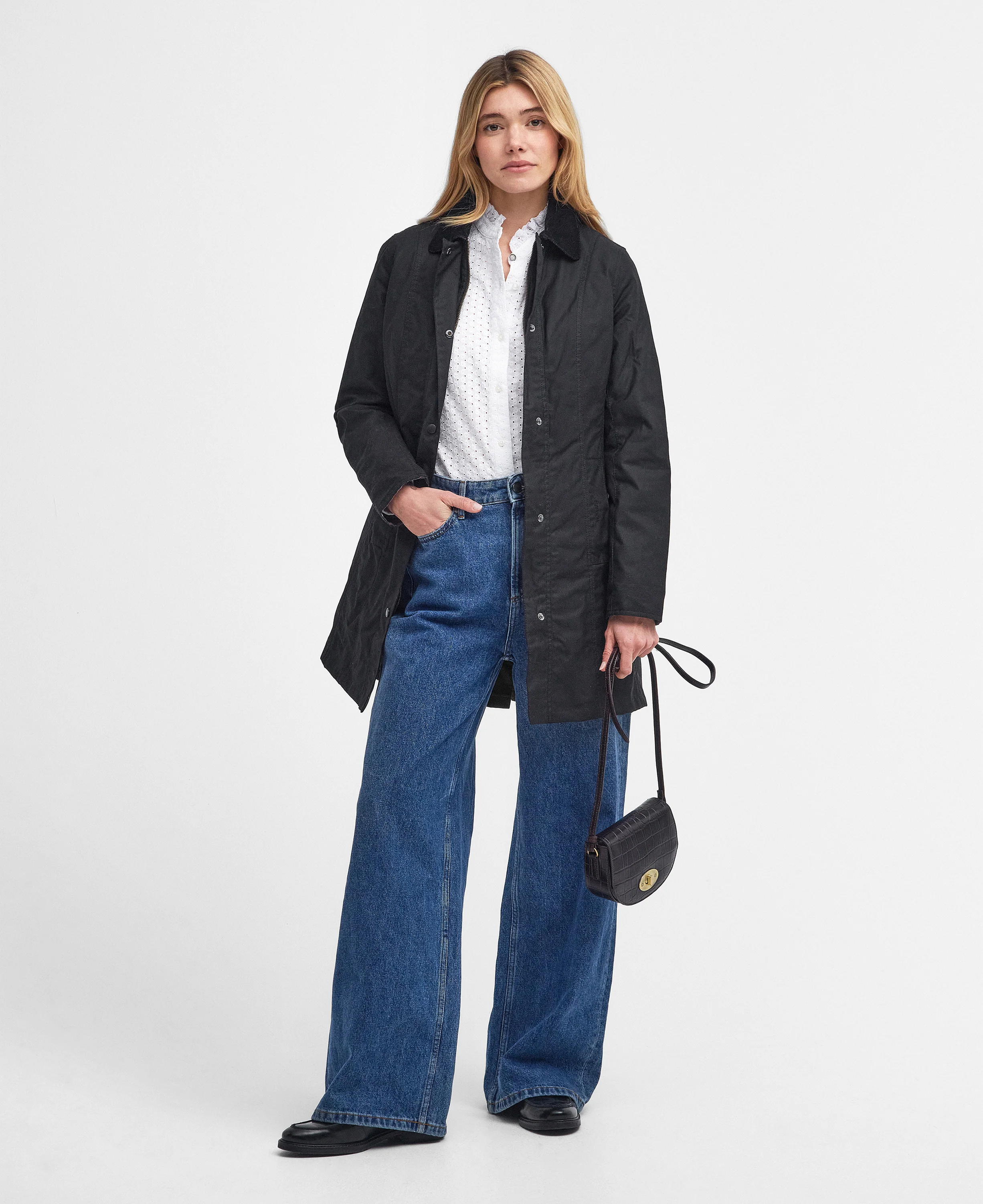 Belsay Wax Jacket - Image 26