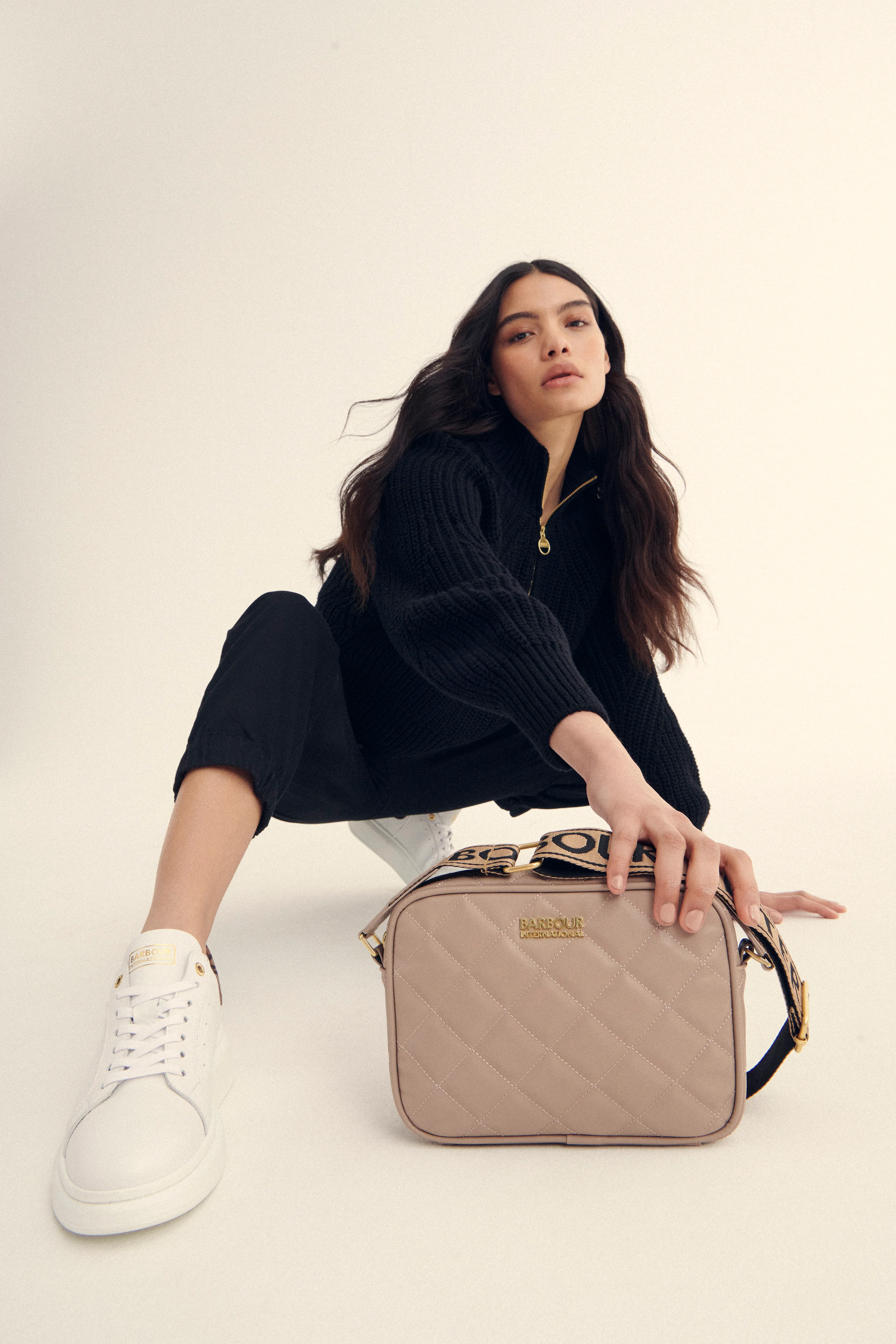 Sloane Quilted Crossbody Bag - Image 22