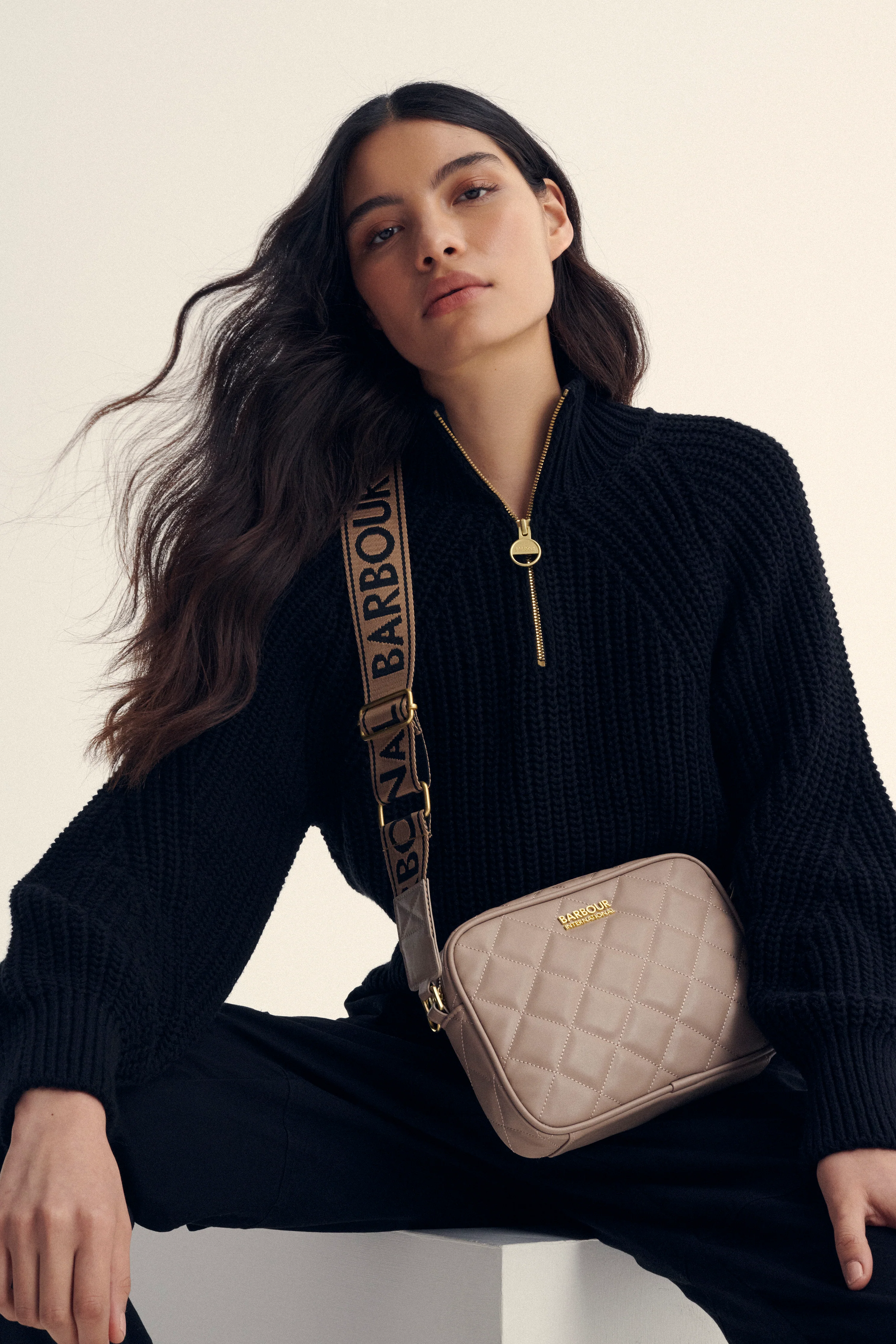 Sloane Quilted Crossbody Bag - Image 27