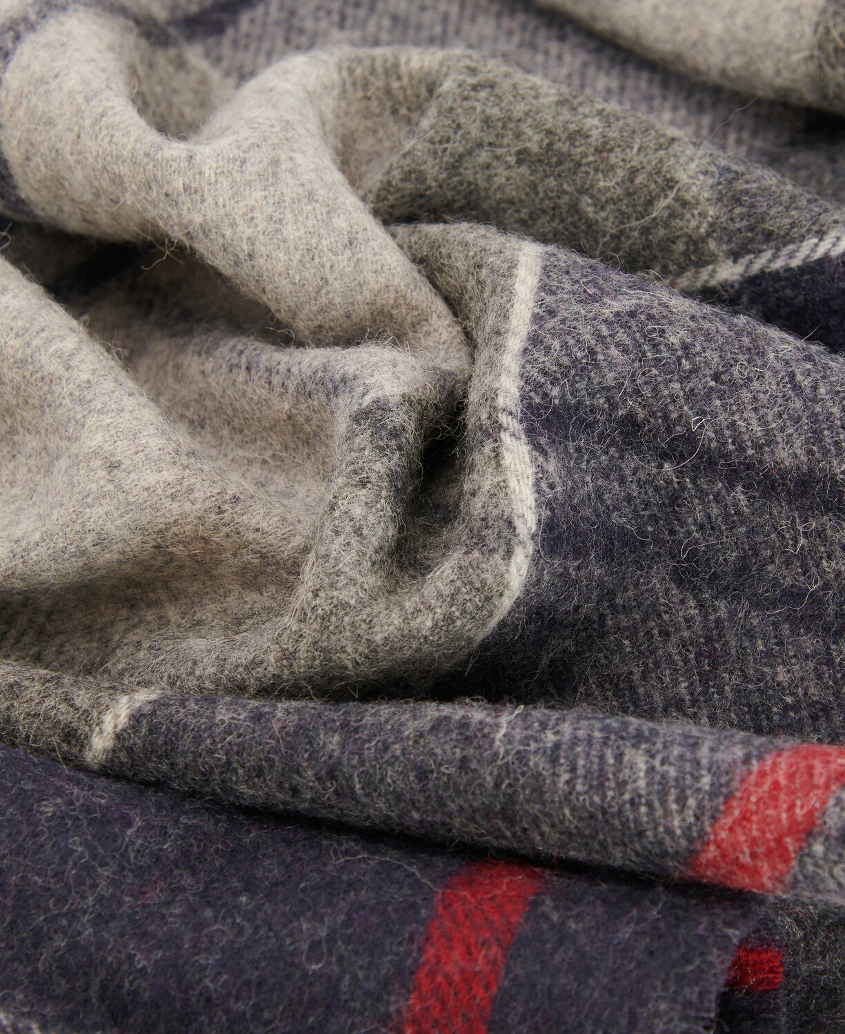Inverness Tartan Scarf - Image 7