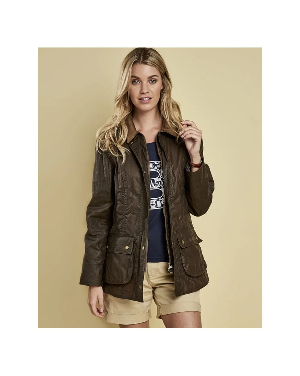 Lightweight Beadnell Waxed Jacket - Image 3