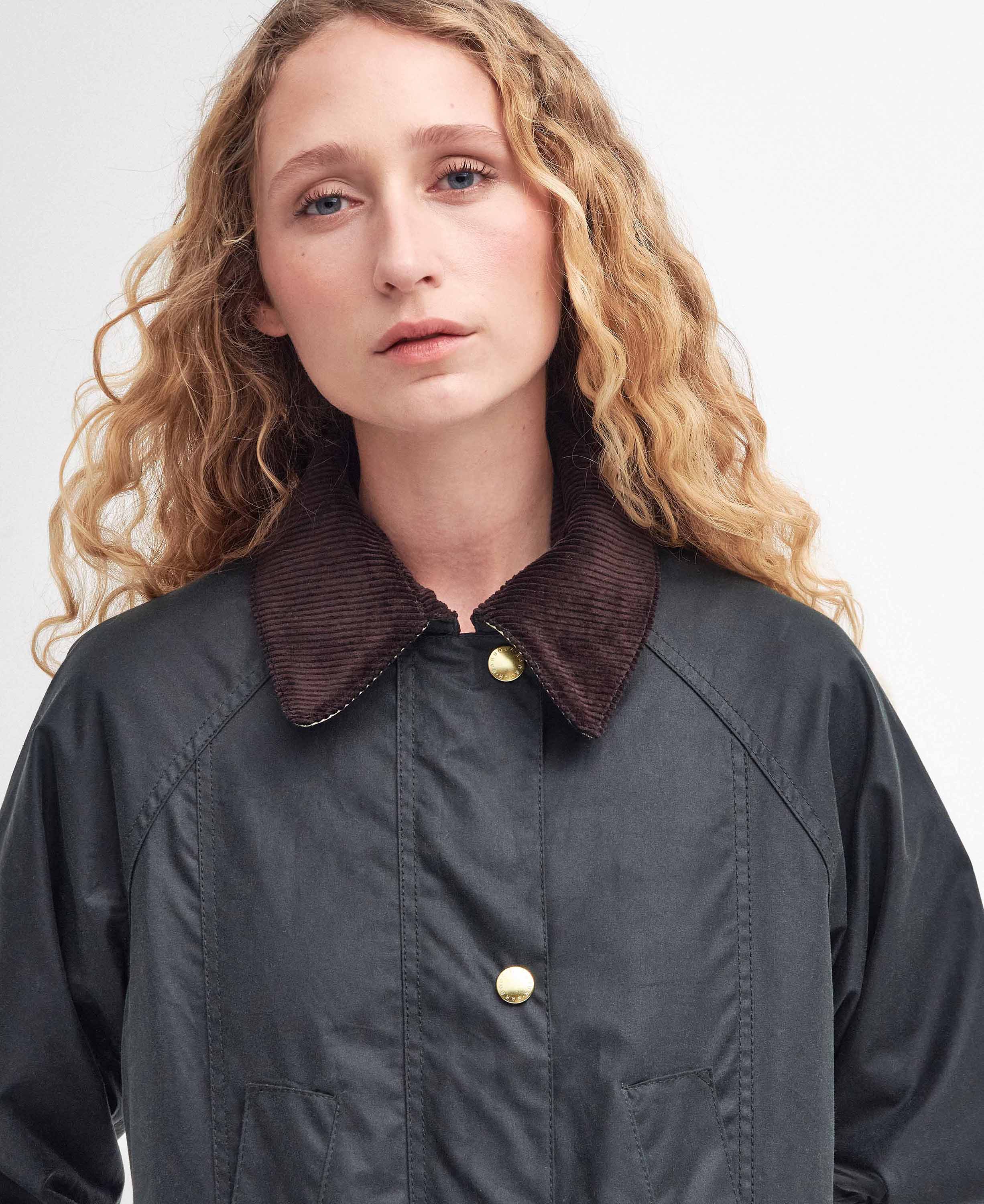 Modern Beadnell Waxed Jacket - Image 18
