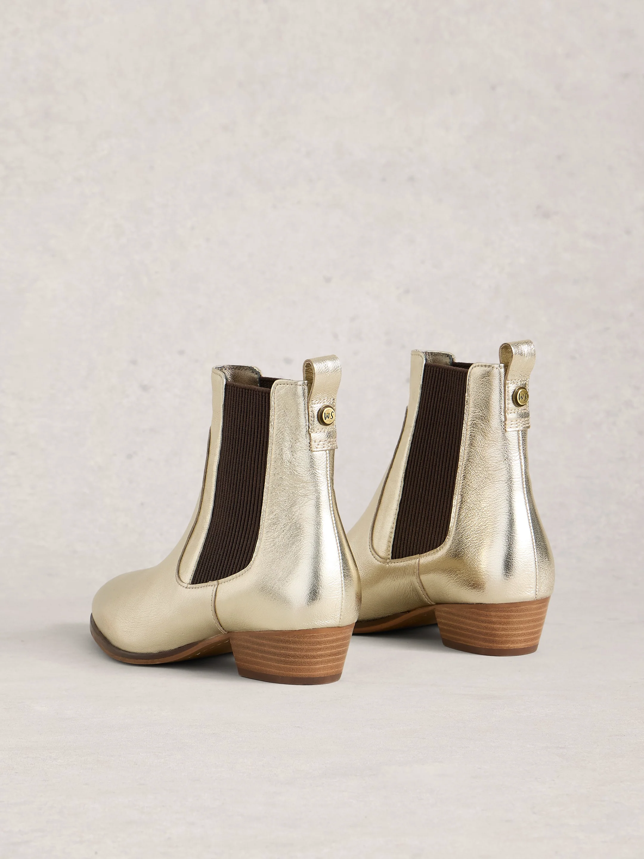 Chelsea Willow Ankle Boot - Image 7