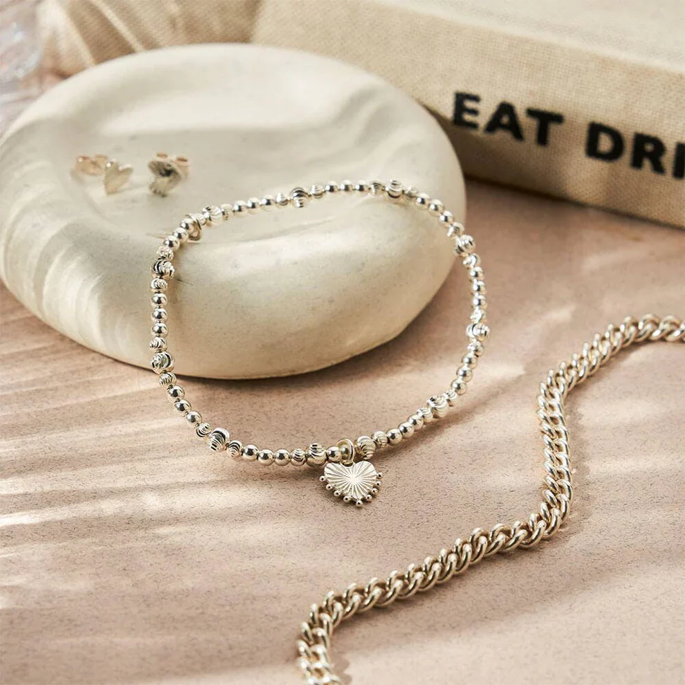 Gold Cute Sparkle Glowing Beauty Bracelet - Image 2