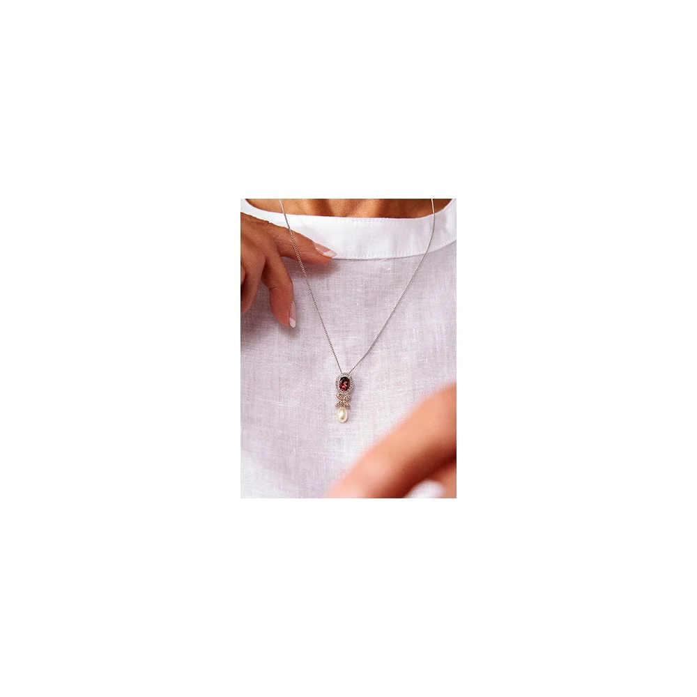 Queens Jubilee Superbloom Garnet Pendant - Image 2