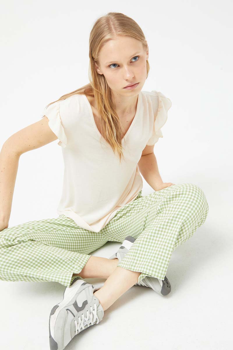 White V-neck Top - Image 5