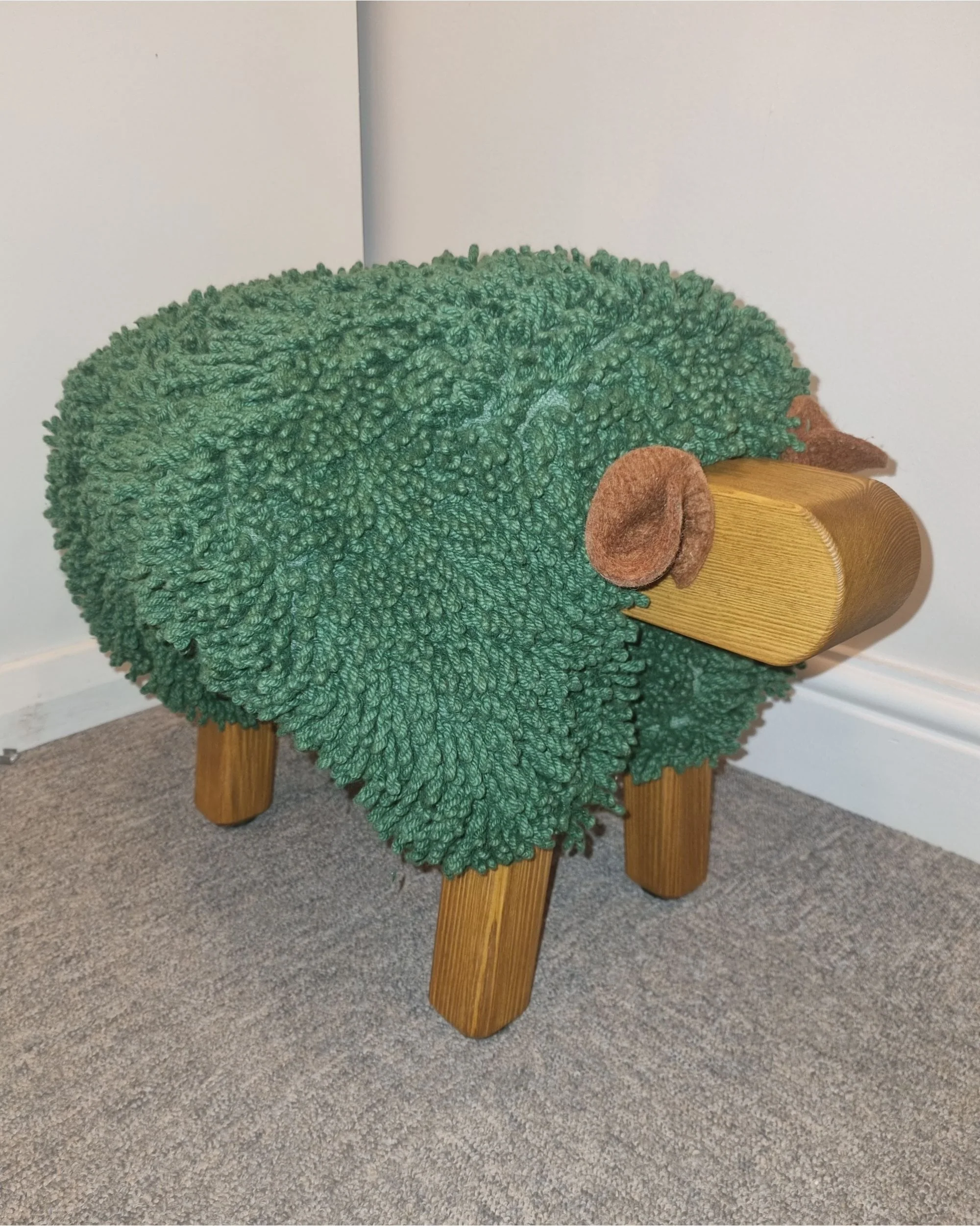 Ewemoo Sheep Footrest - Image 9
