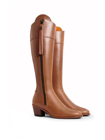 Women's Regina Leather Heeled Boot (Sporting Fit) Size 5