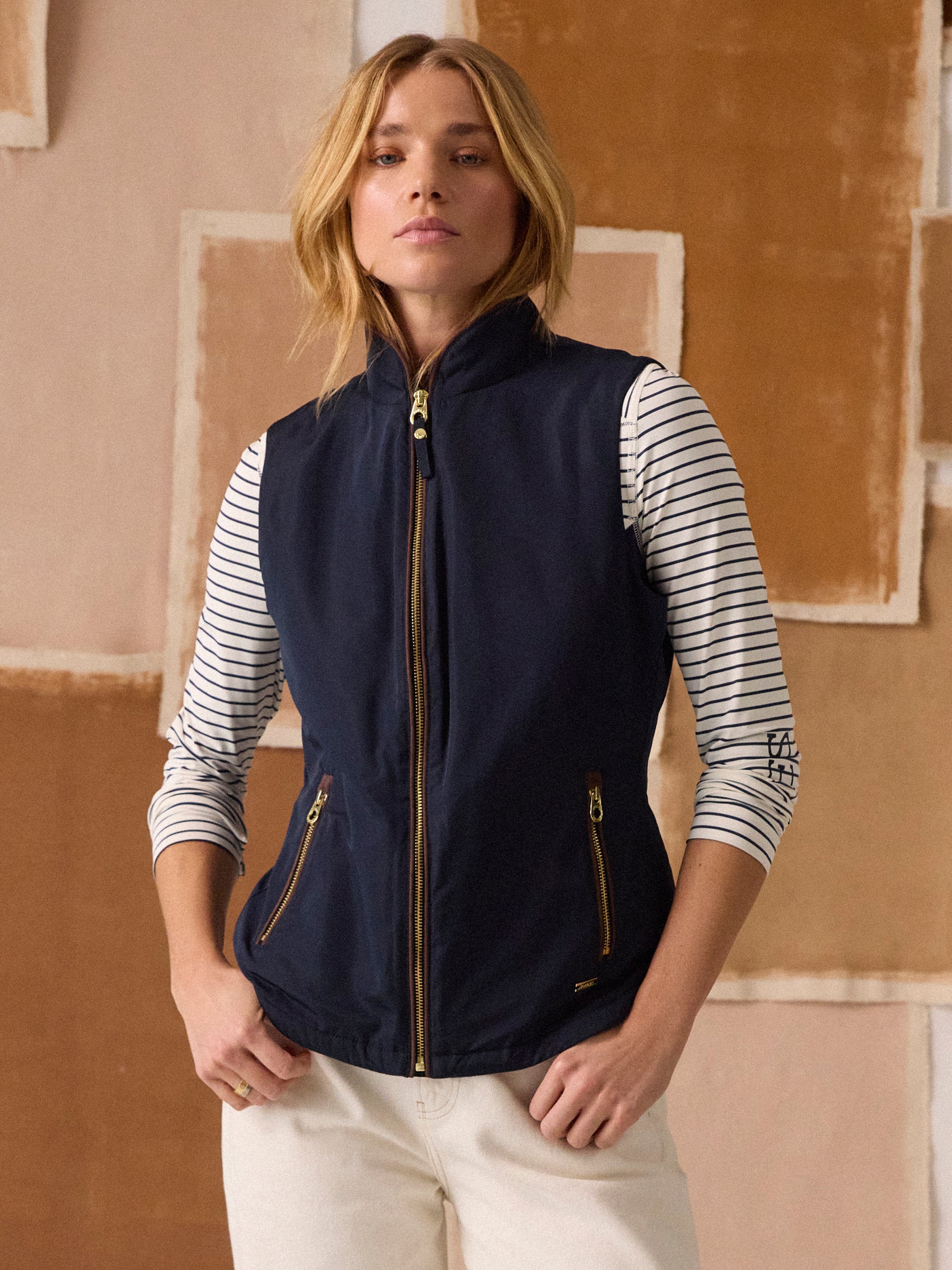Farnham Fleece Lined Lightweight Gilet - Image 2
