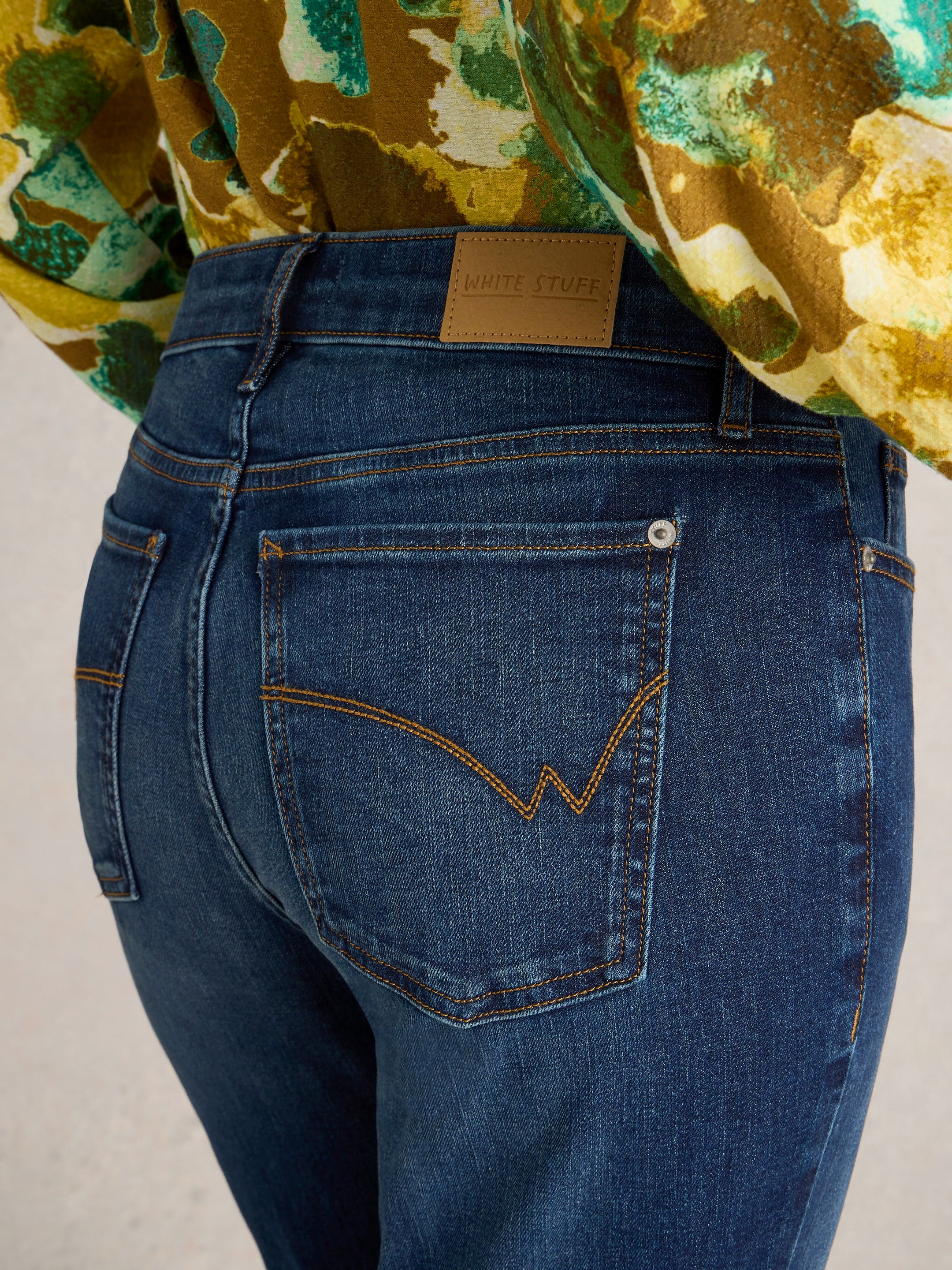 Harriet Bootcut Jean - Image 4