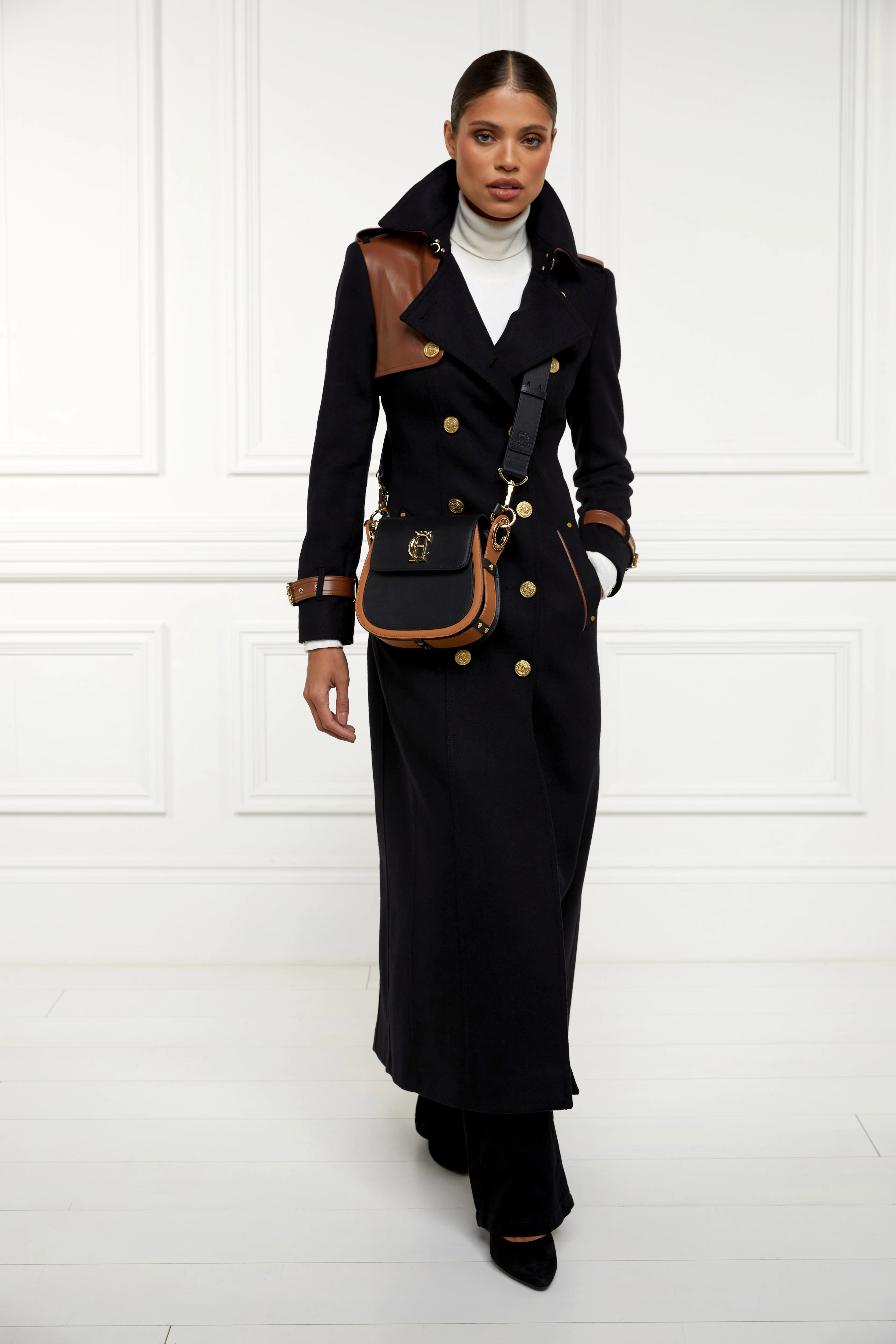Chelsea Saddle Bag (Black/Tan) - Image 6