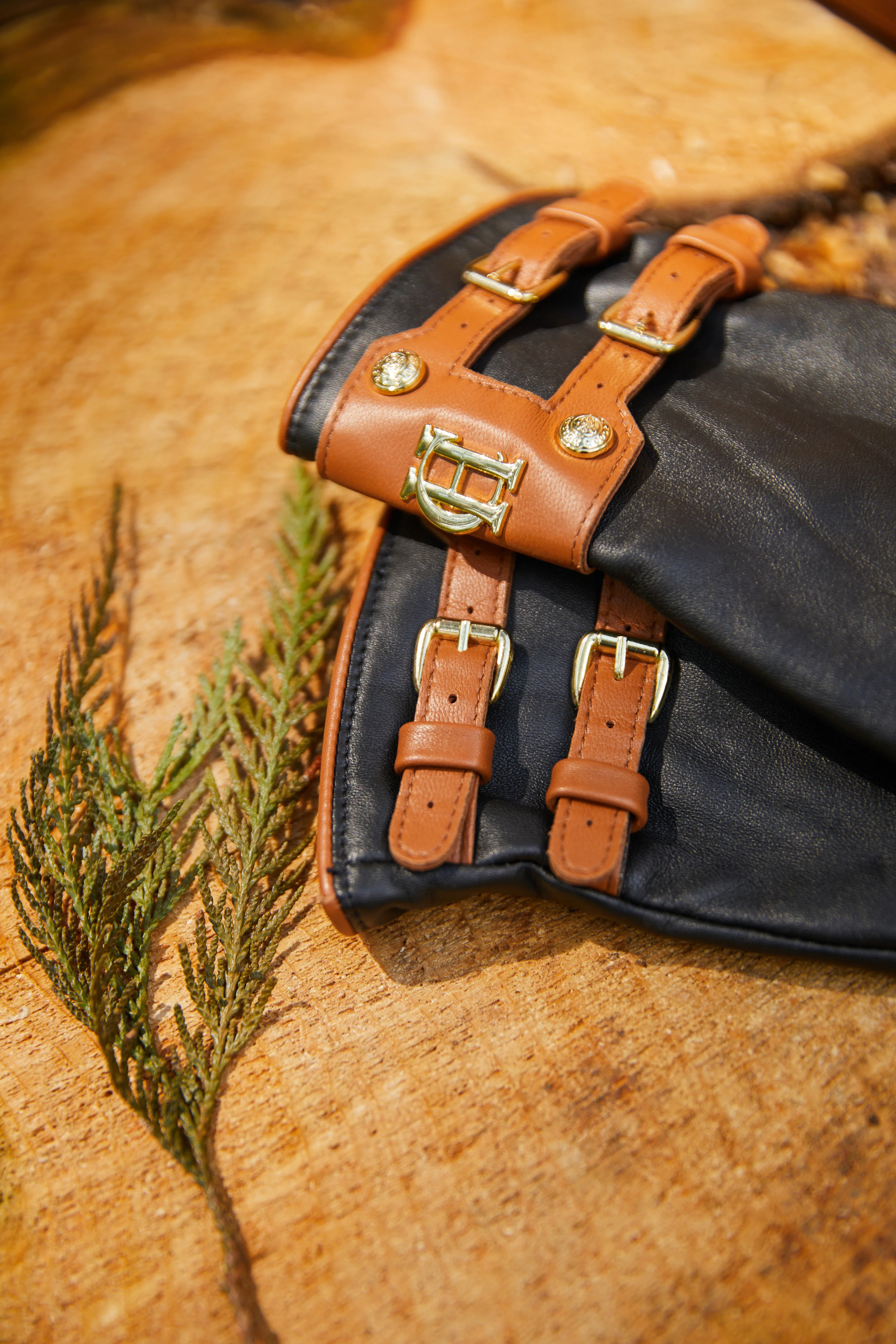 Contrast Leather Gloves - Image 7