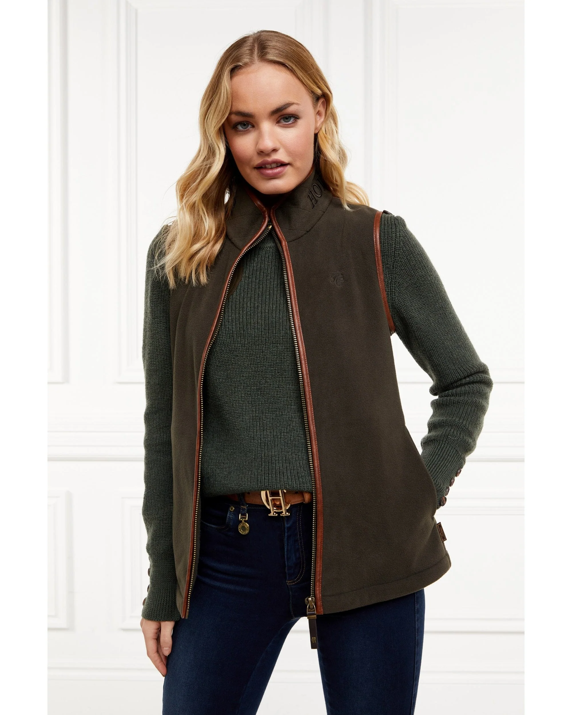 Country Fleece Gilet - Image 8