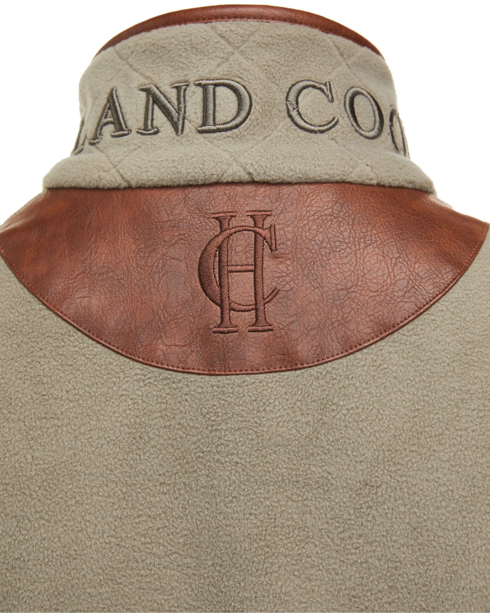 Country Fleece Gilet - Image 11