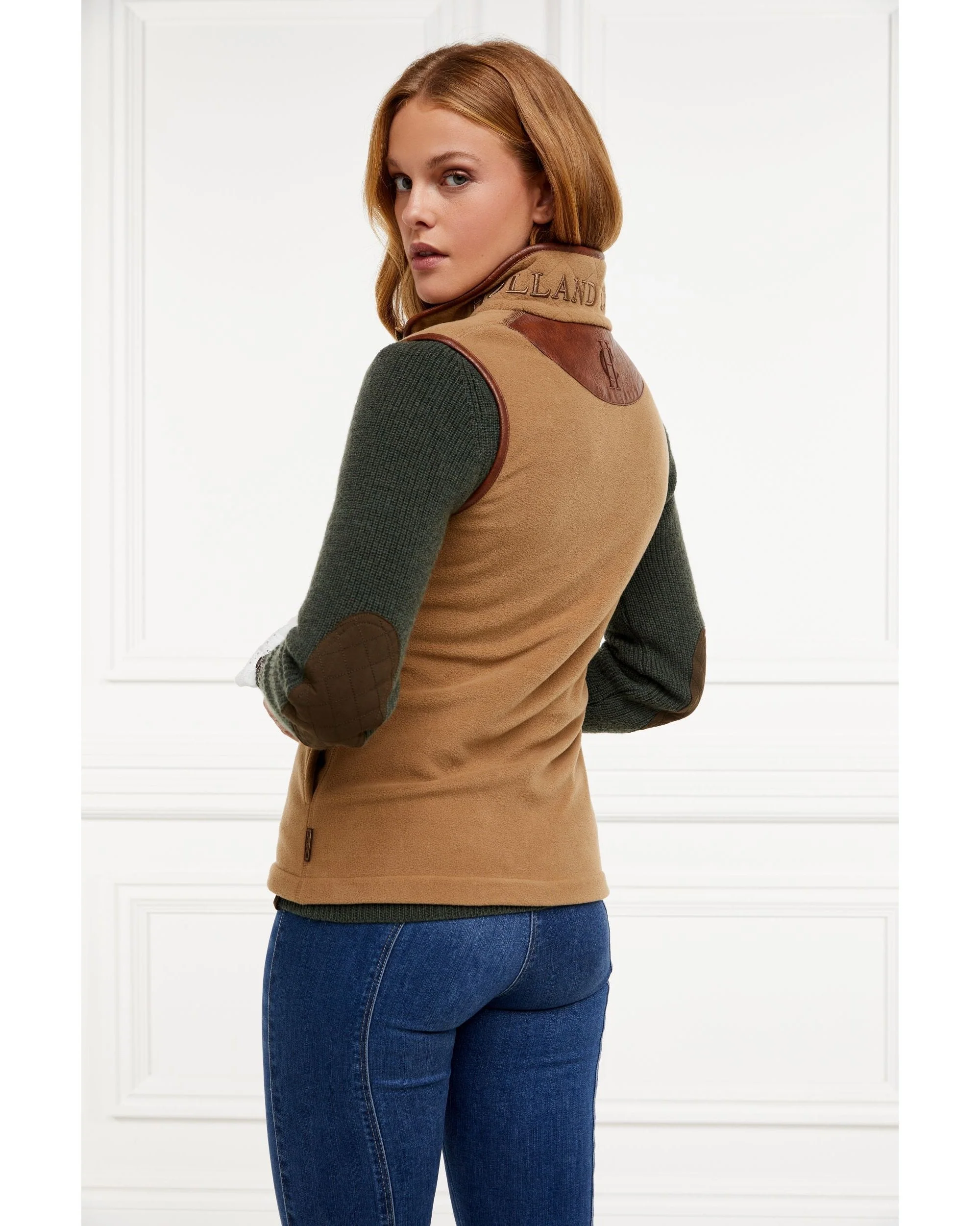 Country Fleece Gilet - Image 10