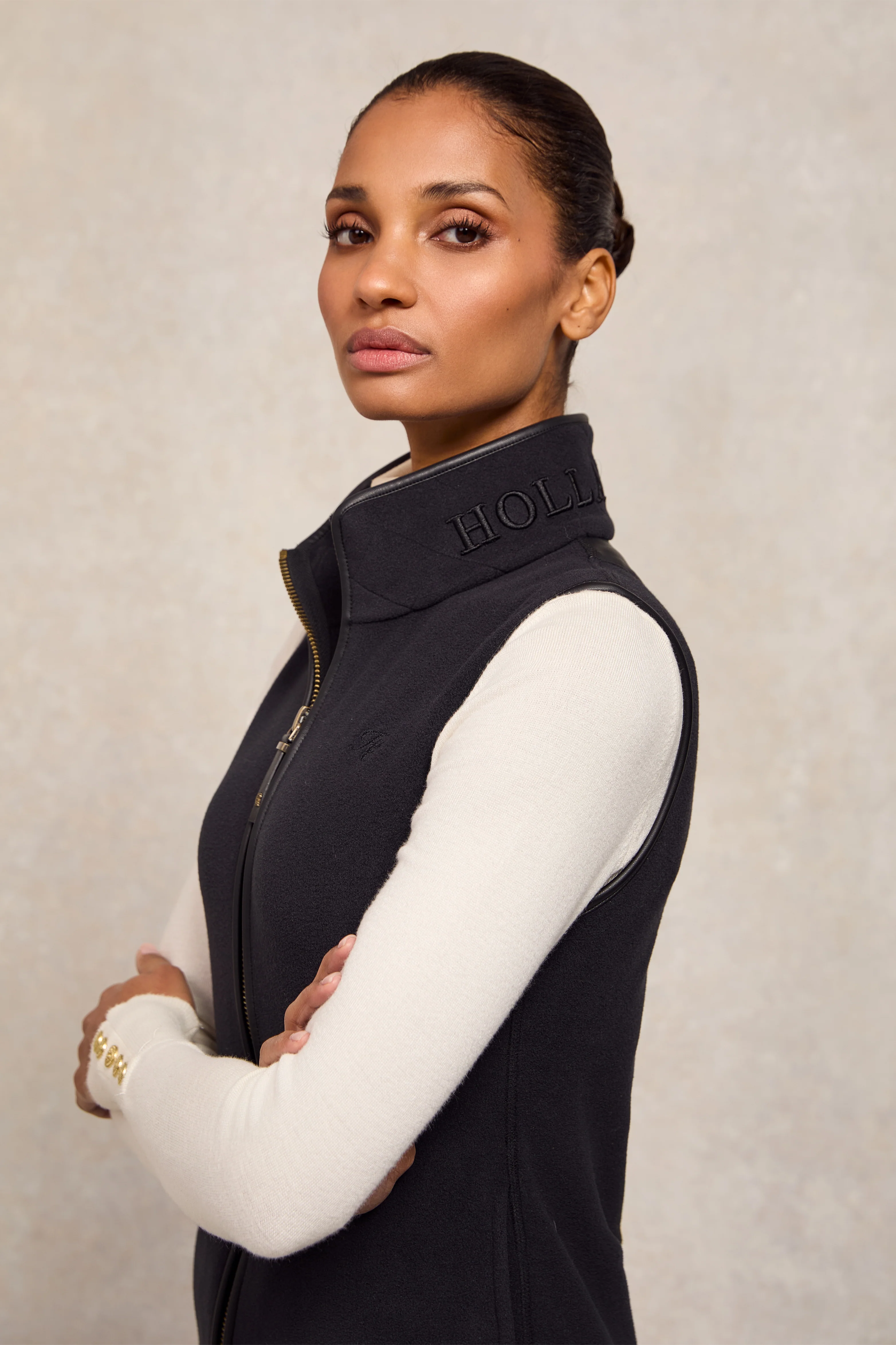 Country Fleece Gilet - Image 9