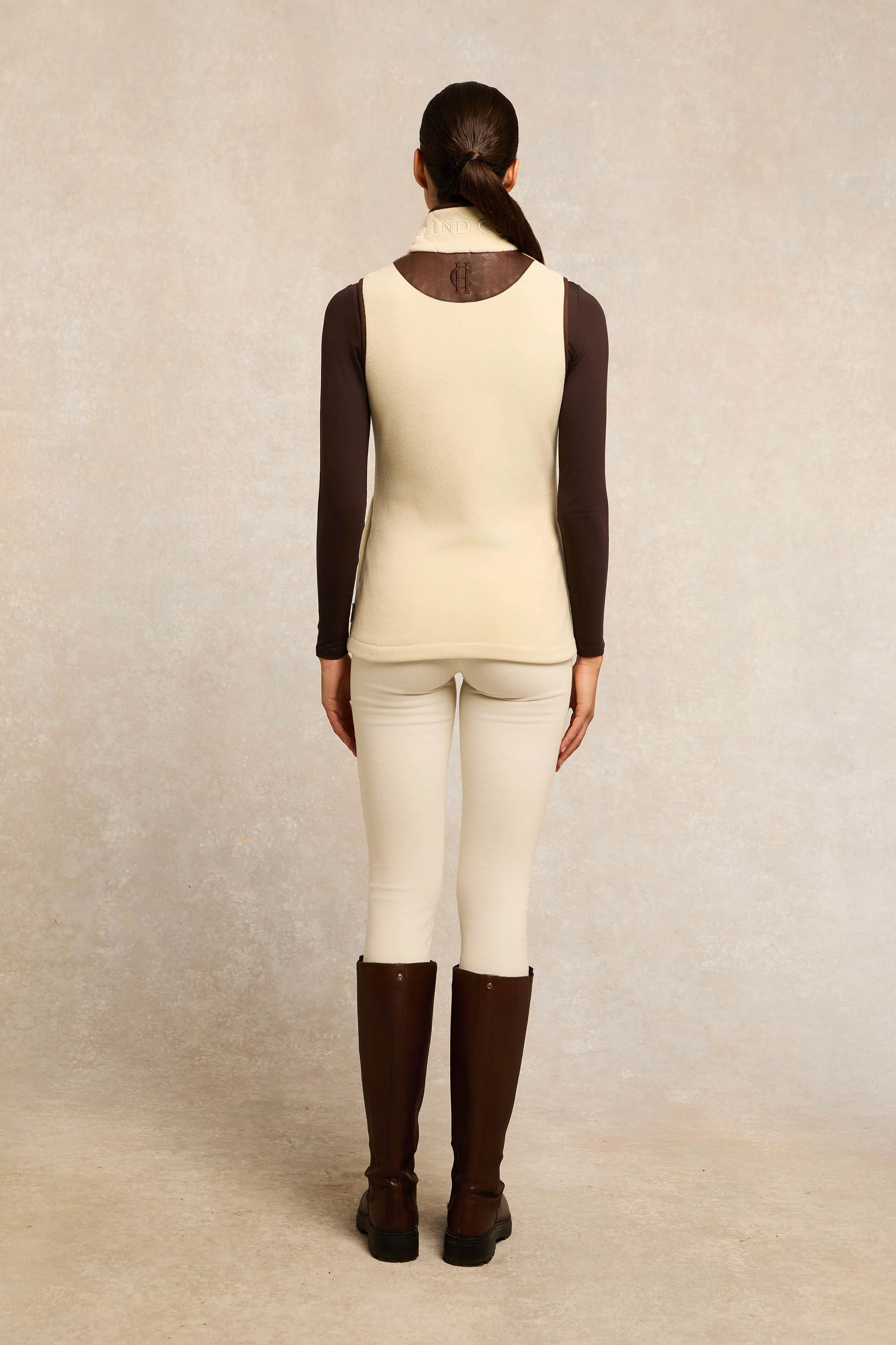 Country Fleece Gilet - Image 4