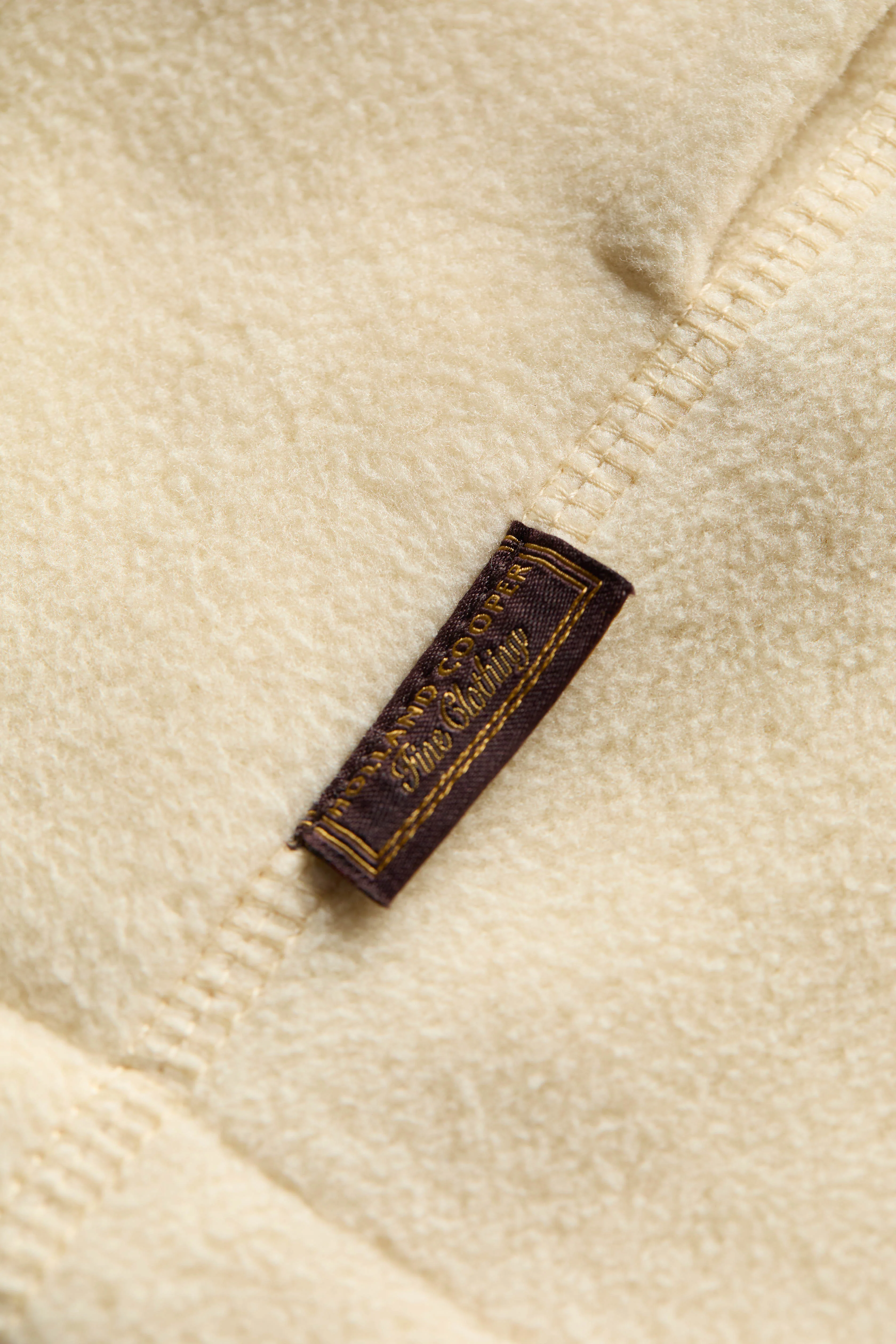 Country Fleece Gilet - Image 9