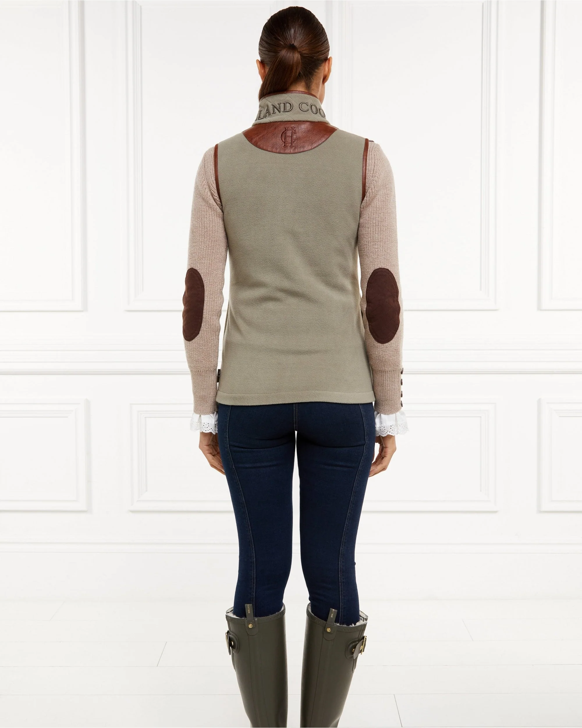 Country Fleece Gilet - Image 6