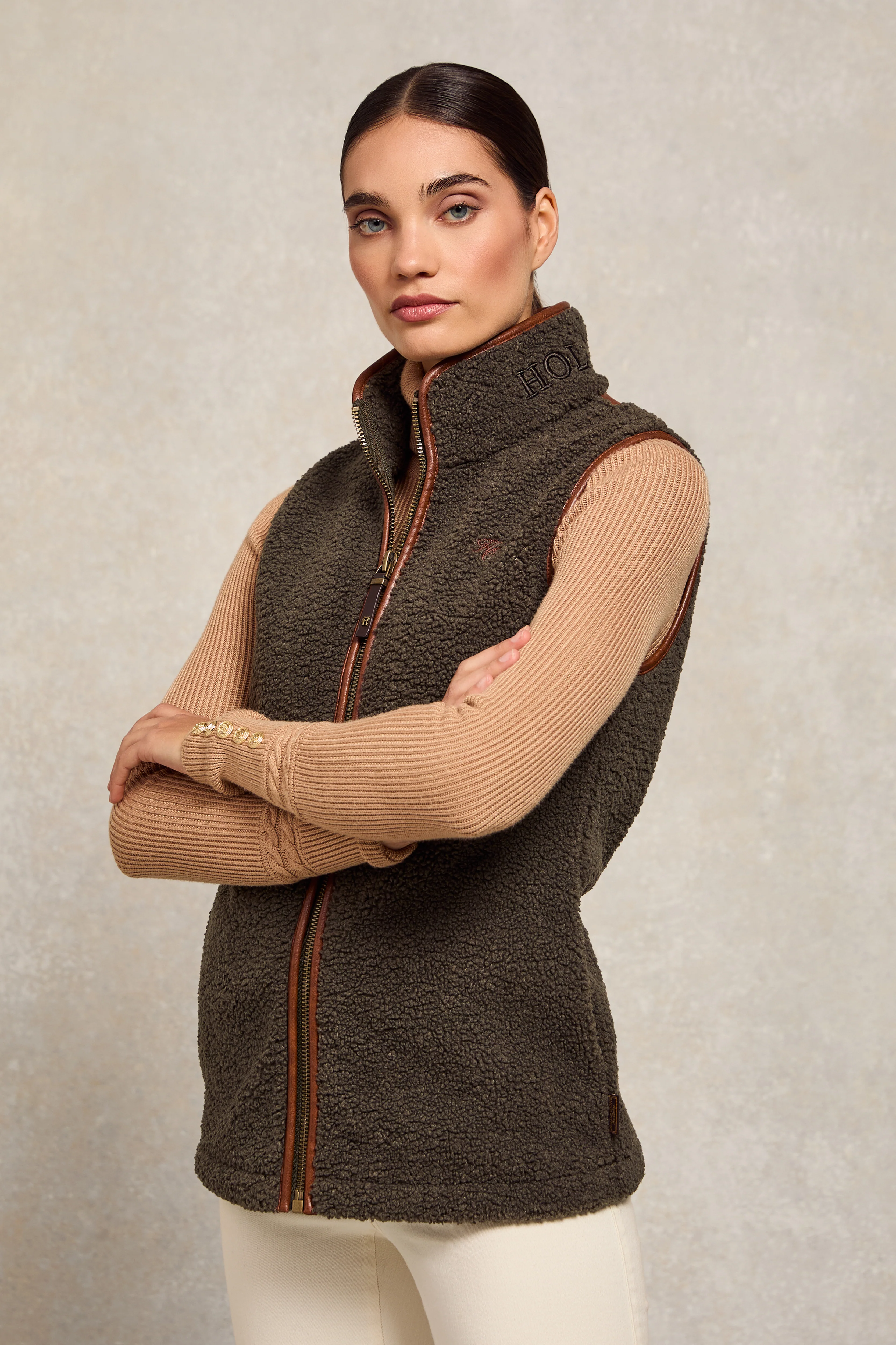 Country Fleece Gilet - Image 13