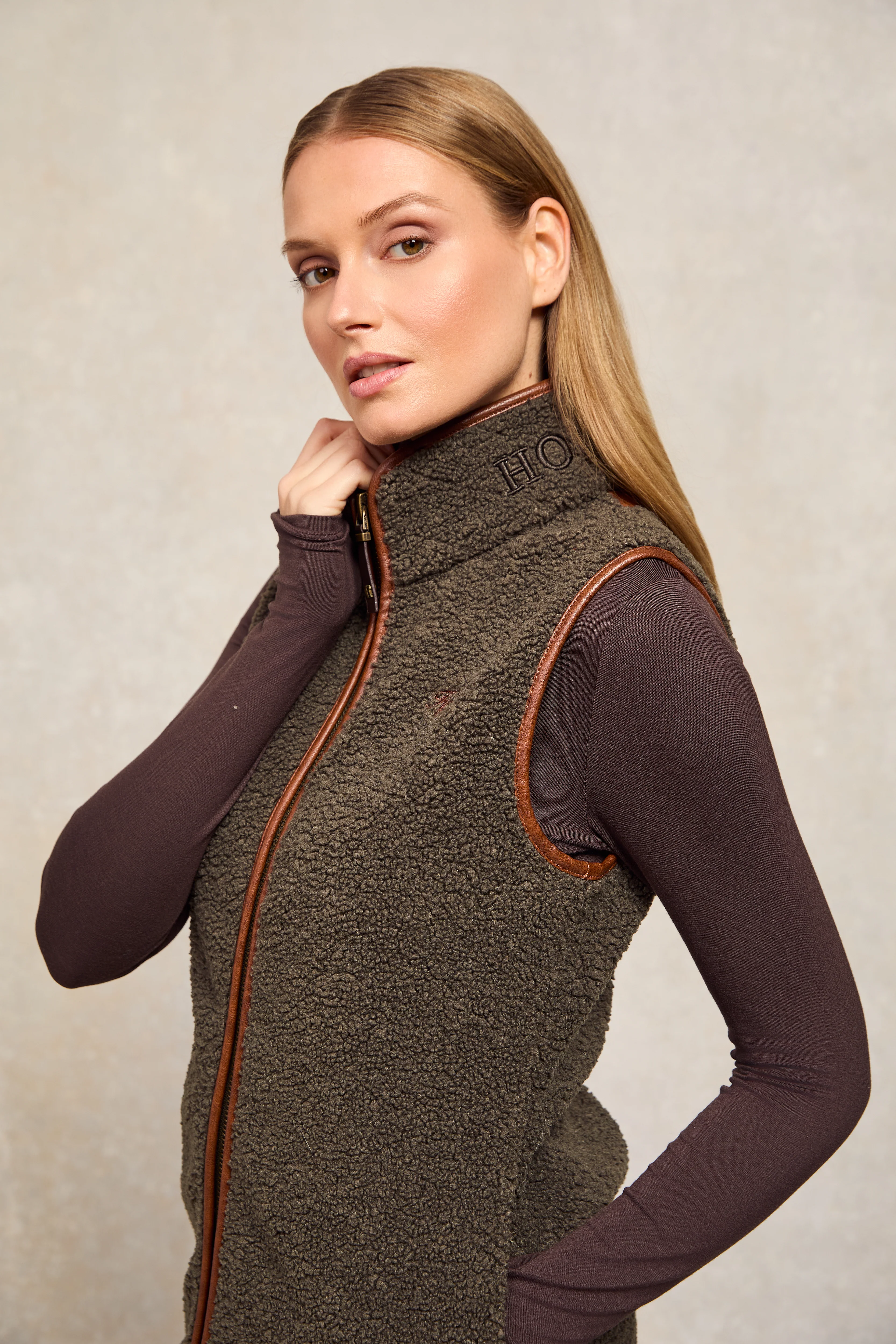 Country Fleece Gilet - Image 18