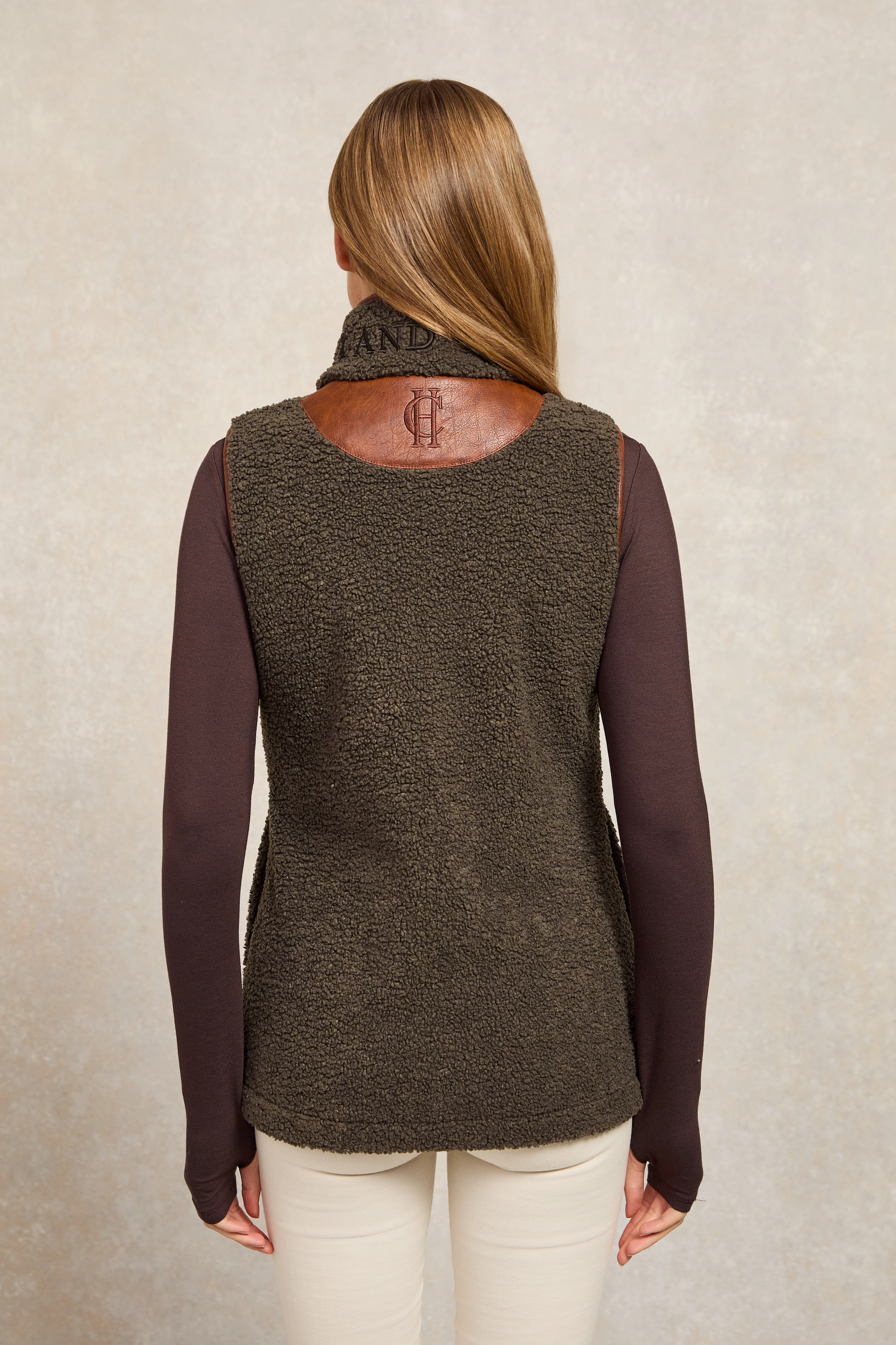 Country Fleece Gilet - Image 20