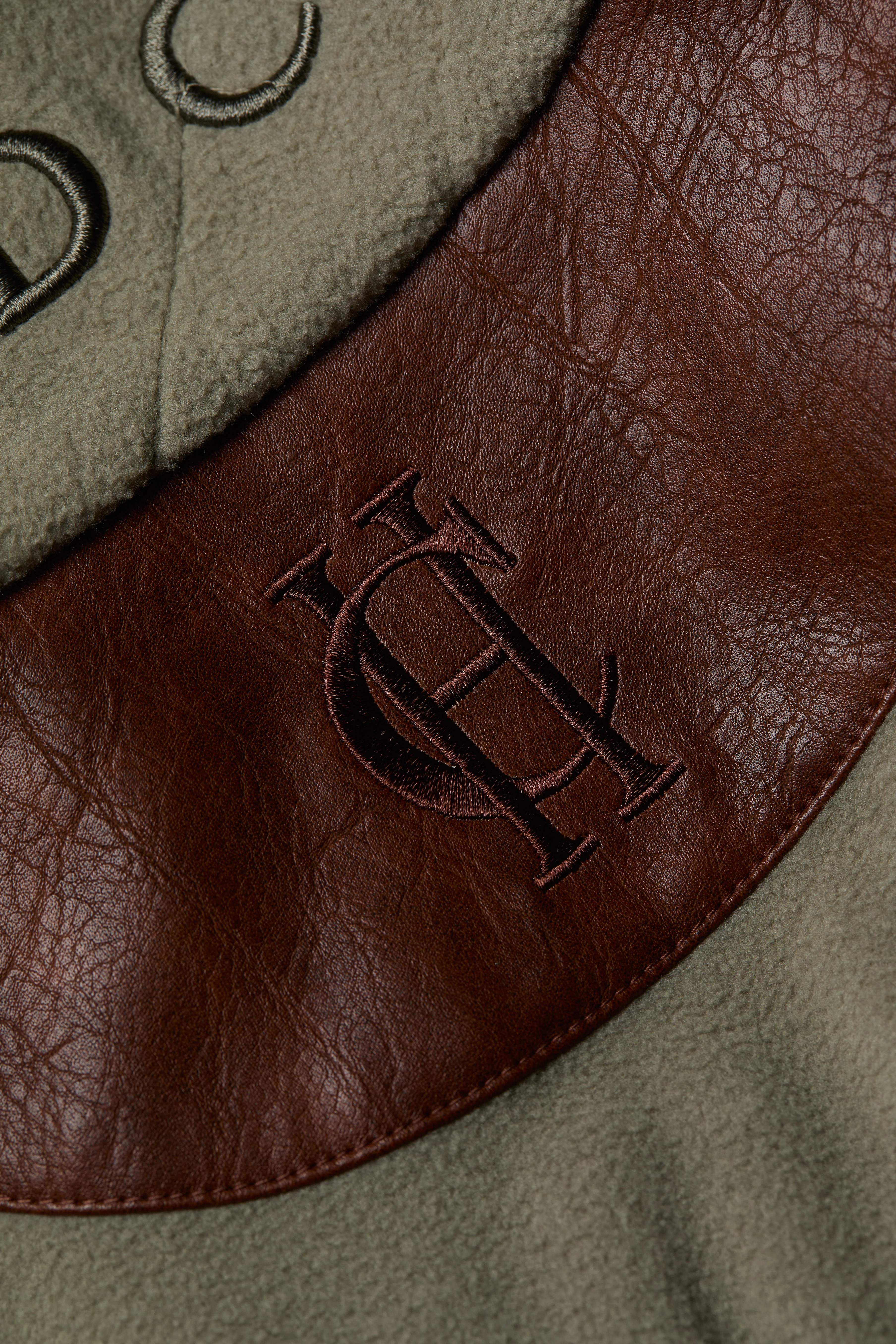 Country Longline Fleece - Image 10