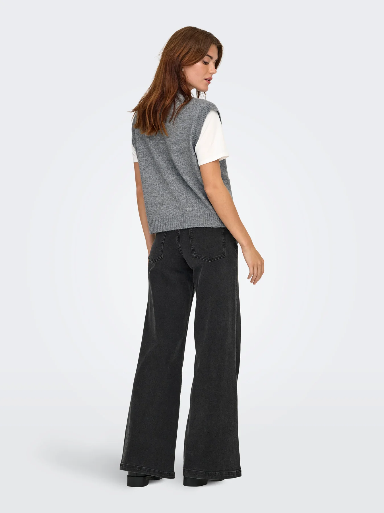 JDYSUPER Knitted Vest - Image 7