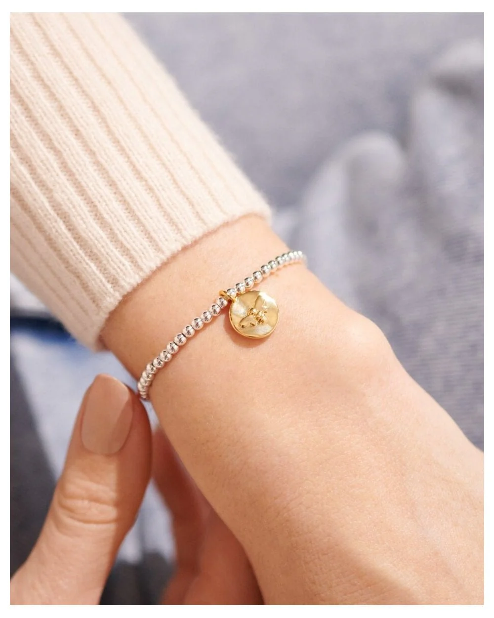 A Little 'Bee Lucky' Bracelet - Image 4