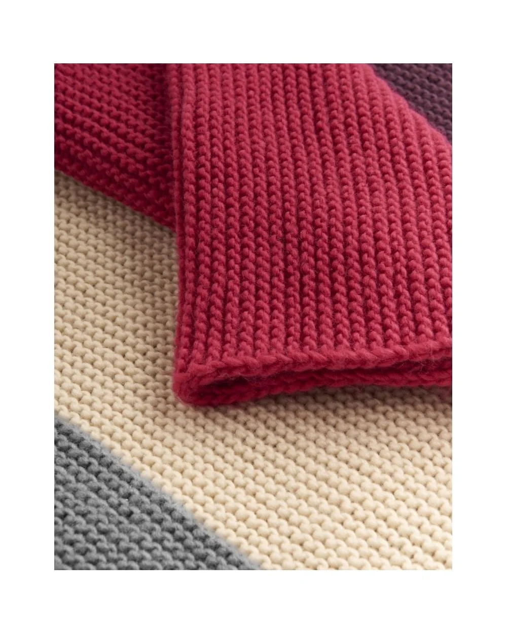 Annis Knitted Scarf - Image 10