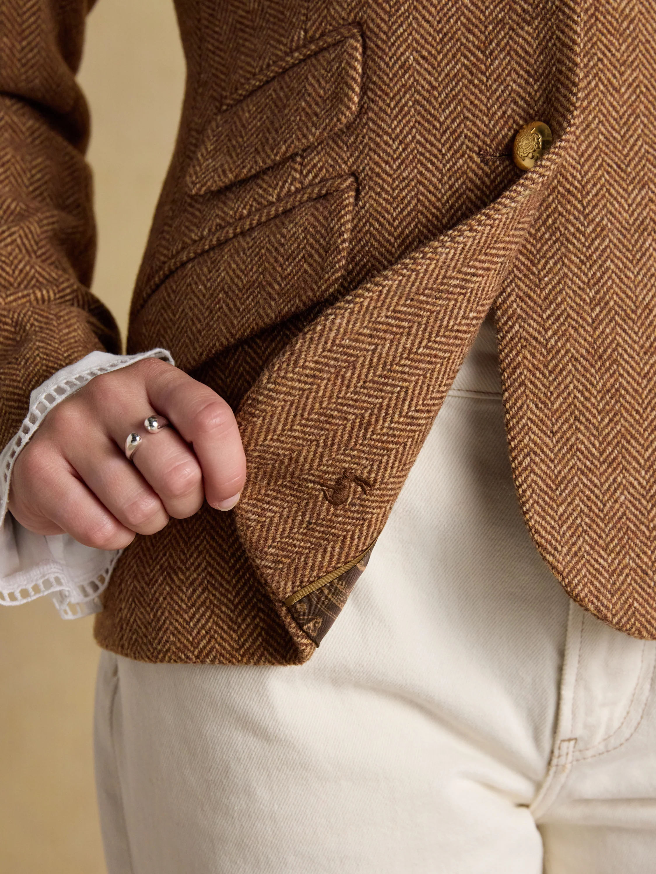 Canterly Brown Herringbone Tweed Hacking Jacket - Image 11