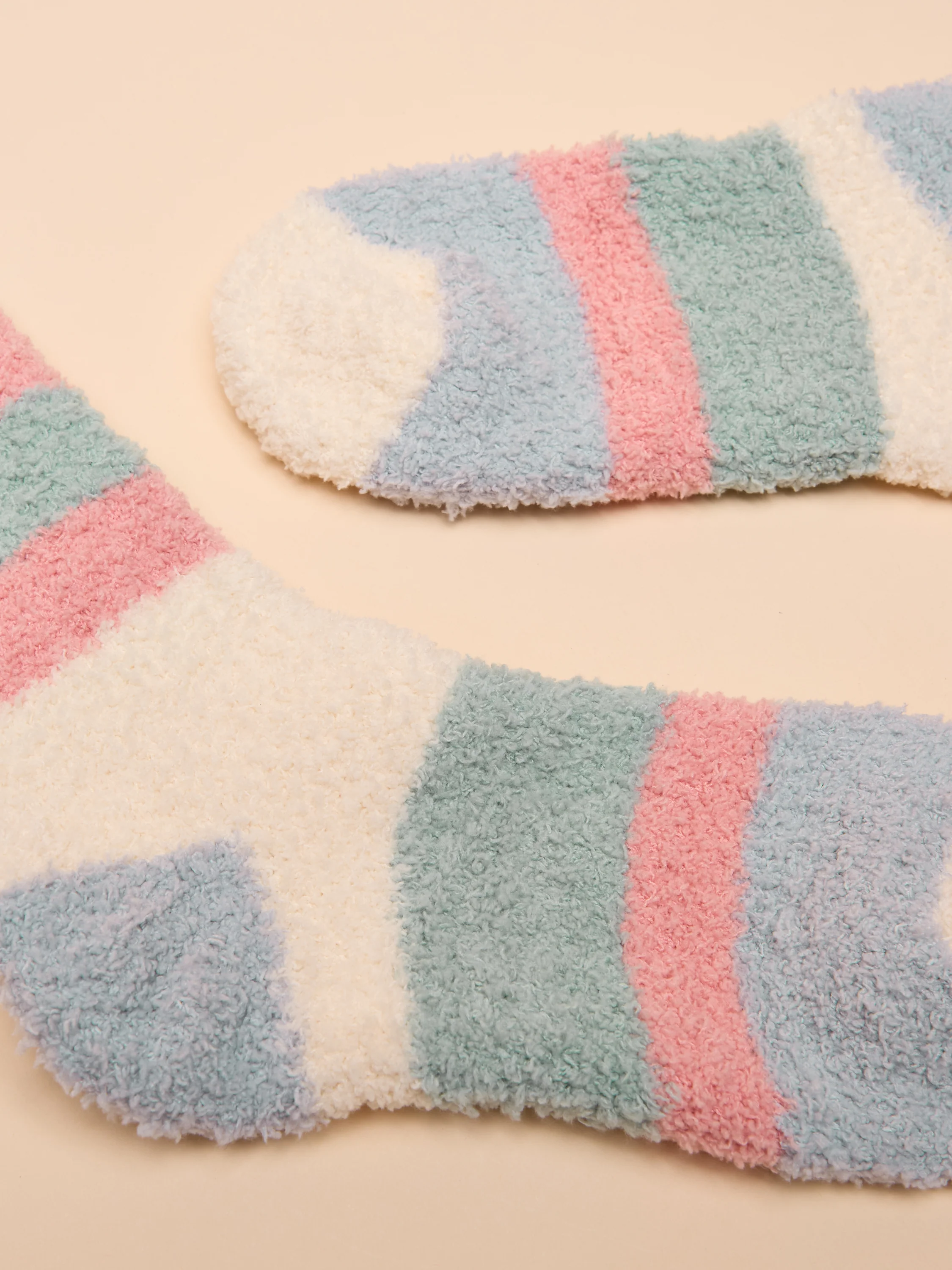 Fluffy Socks - Image 5