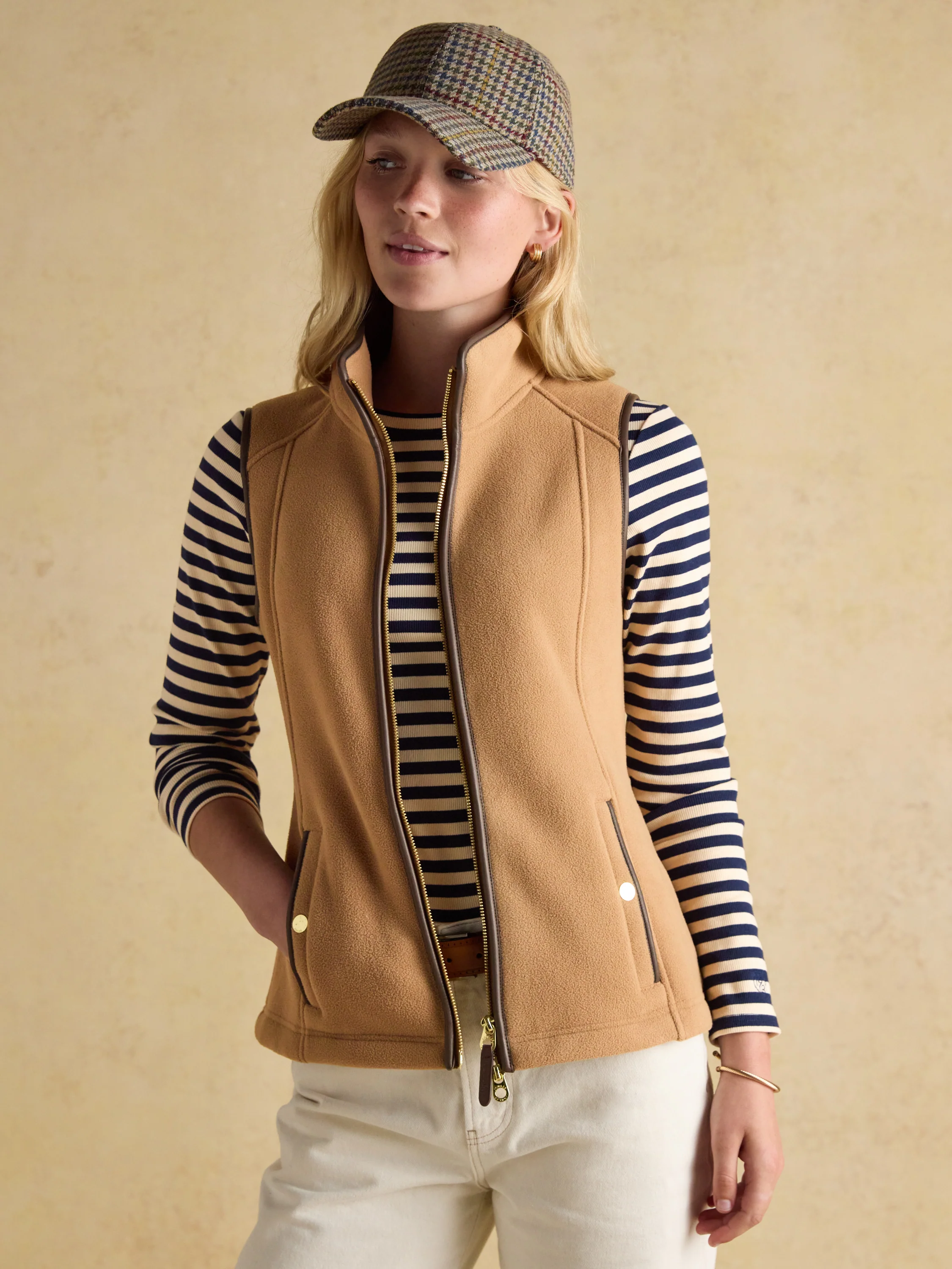 Heritage Tan Regular Gilet - Image 4