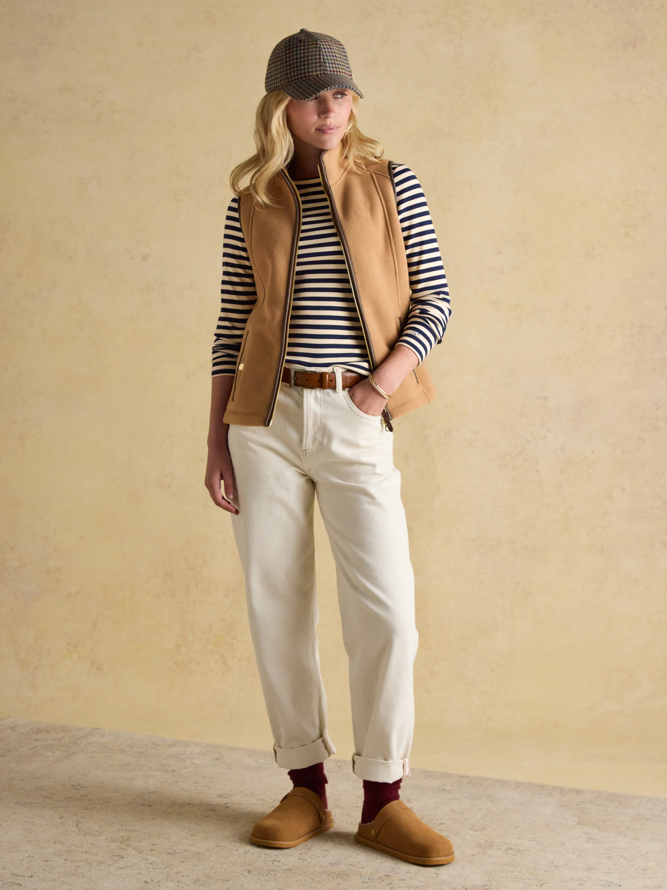 Heritage Tan Regular Gilet - Image 6