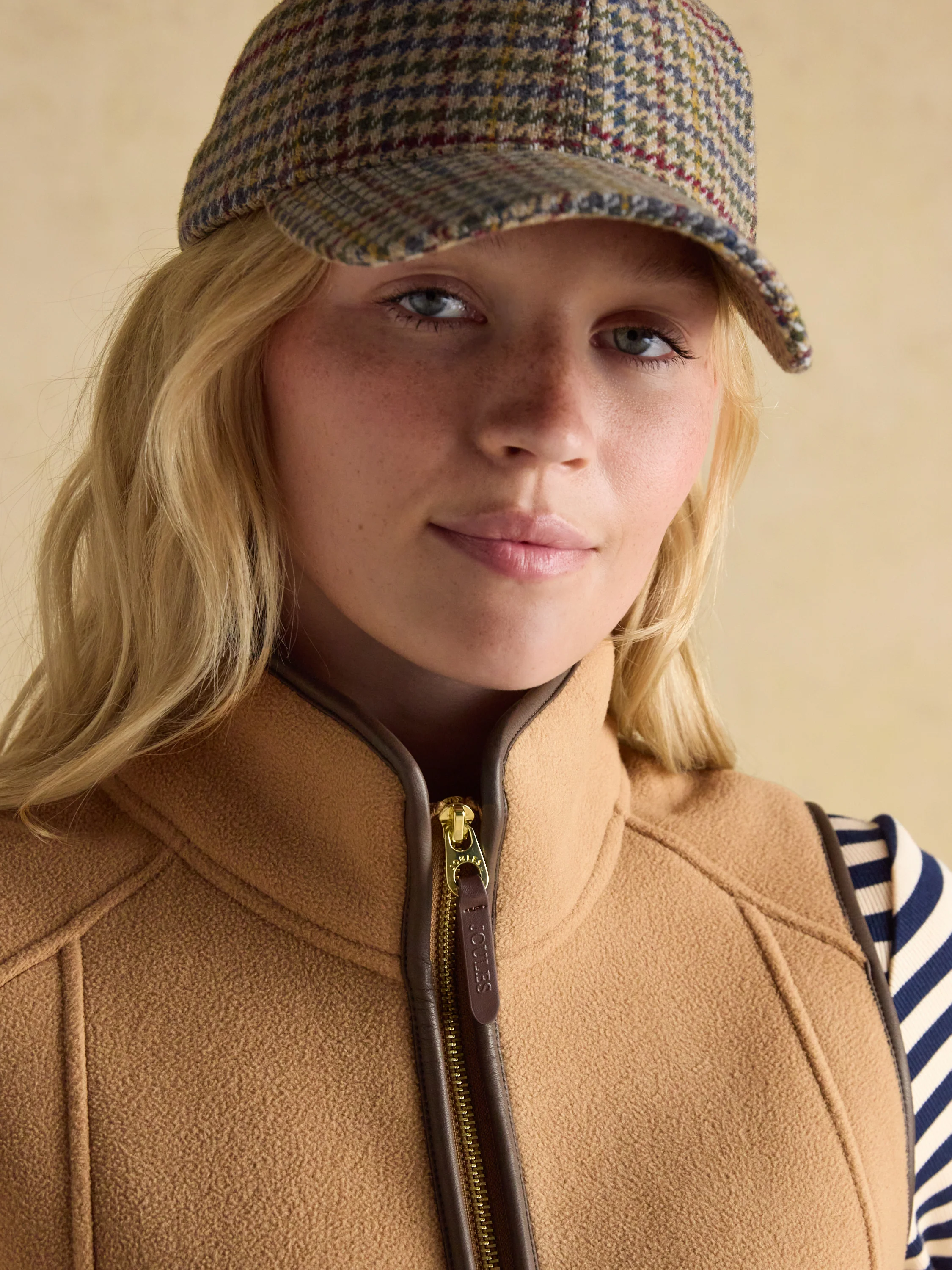 Heritage Tan Regular Gilet - Image 8