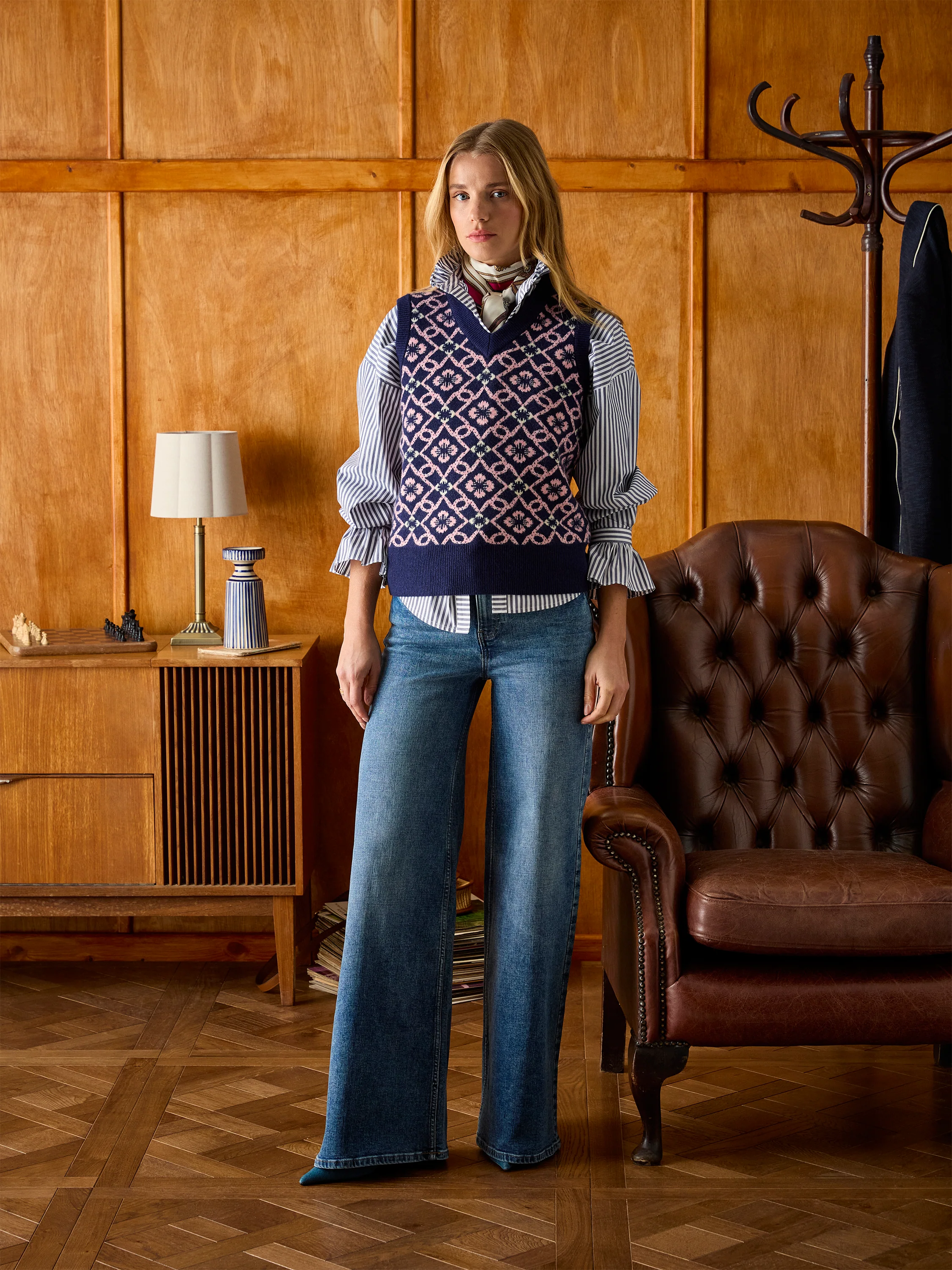 Meredith Navy V-Neck Knitted Vest - Image 2