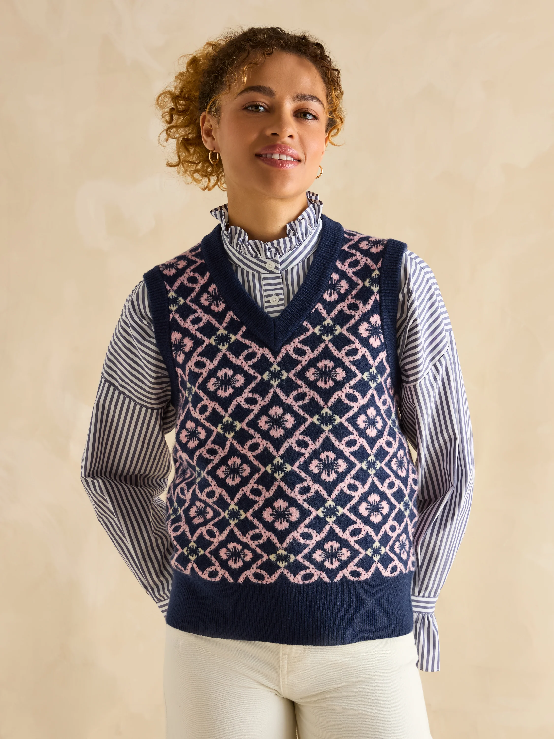 Meredith Navy V-Neck Knitted Vest - Image 4