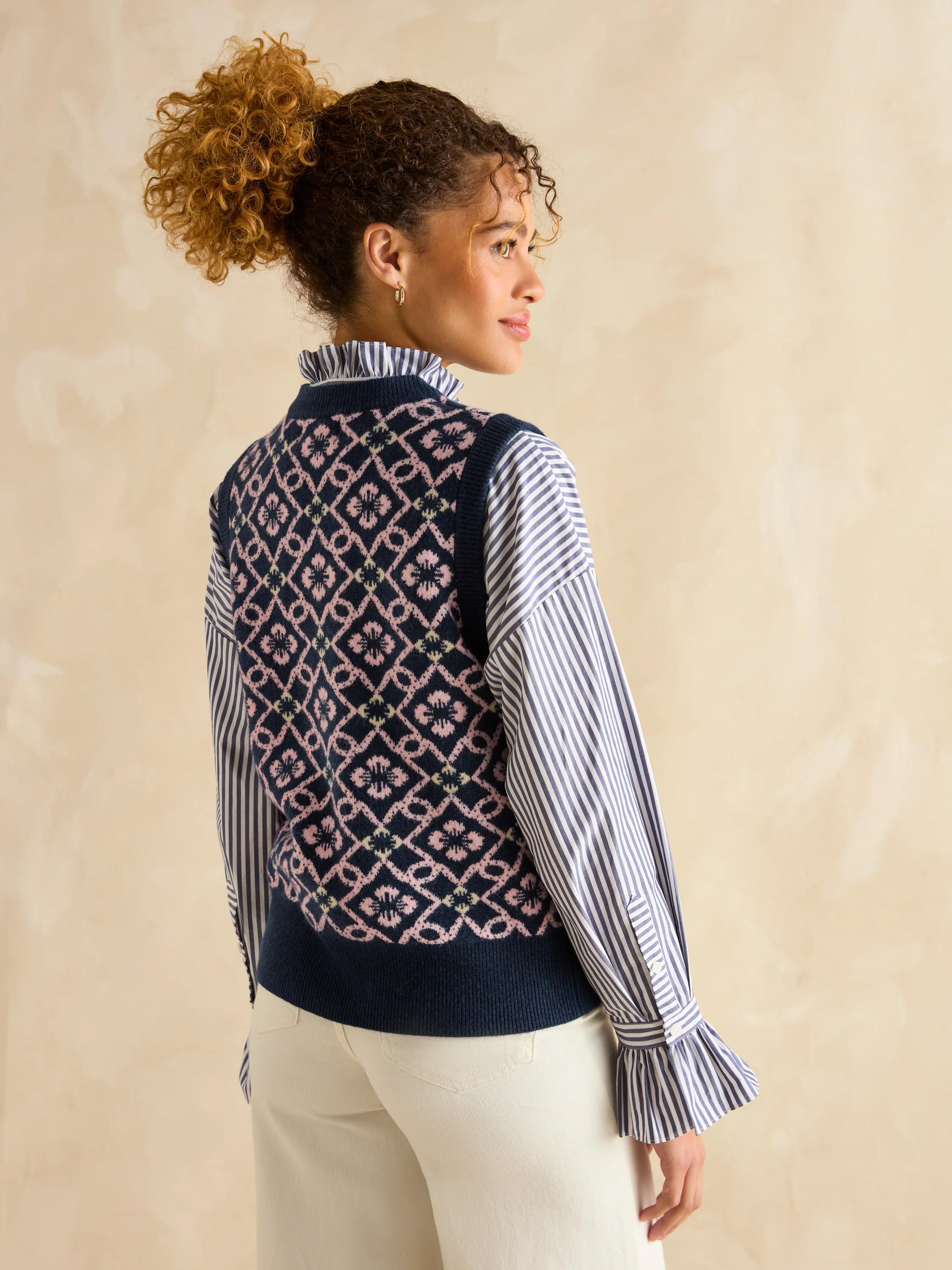 Meredith Navy V-Neck Knitted Vest - Image 5