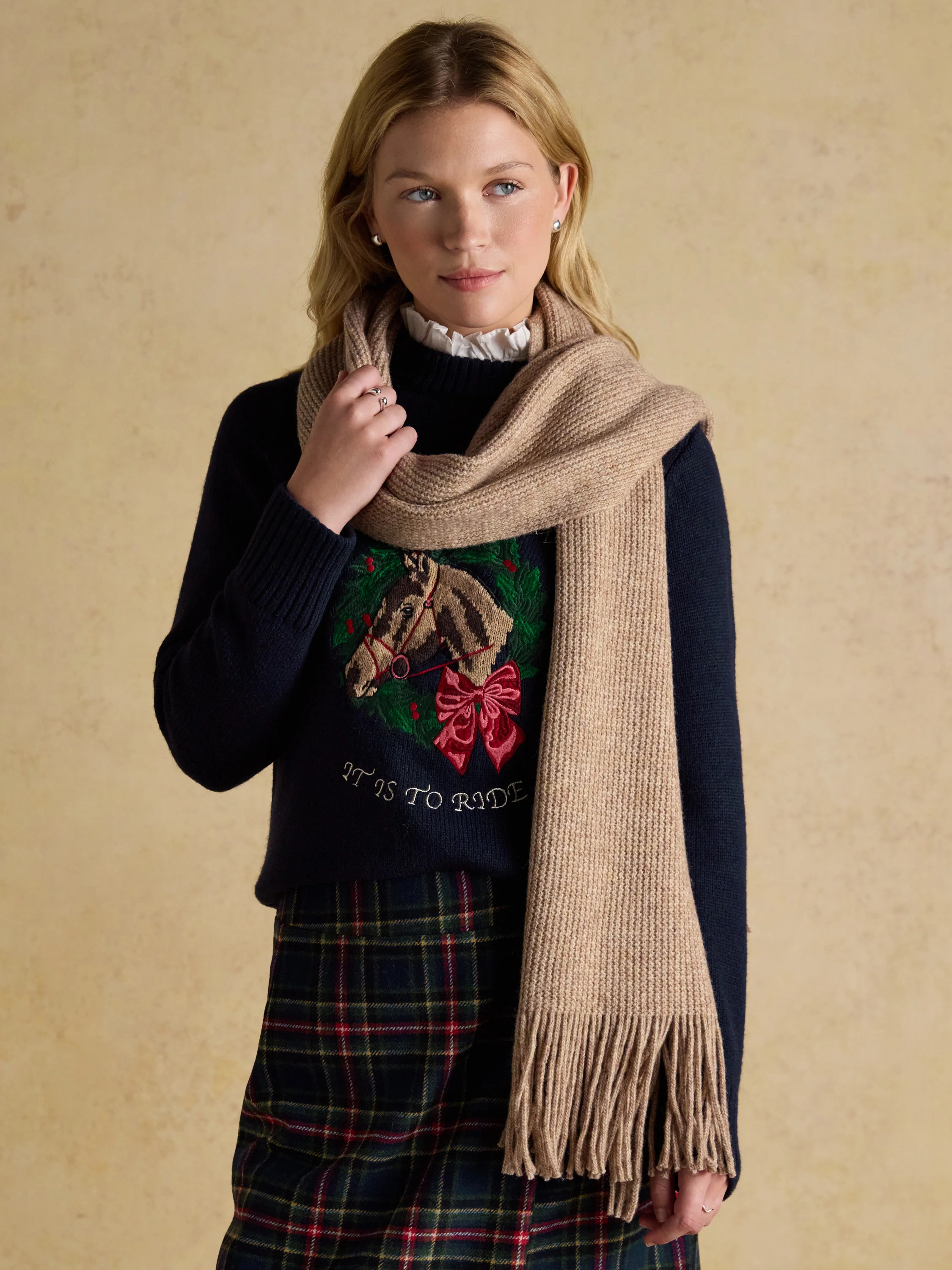 Rosa Knitted Scarf - Image 4