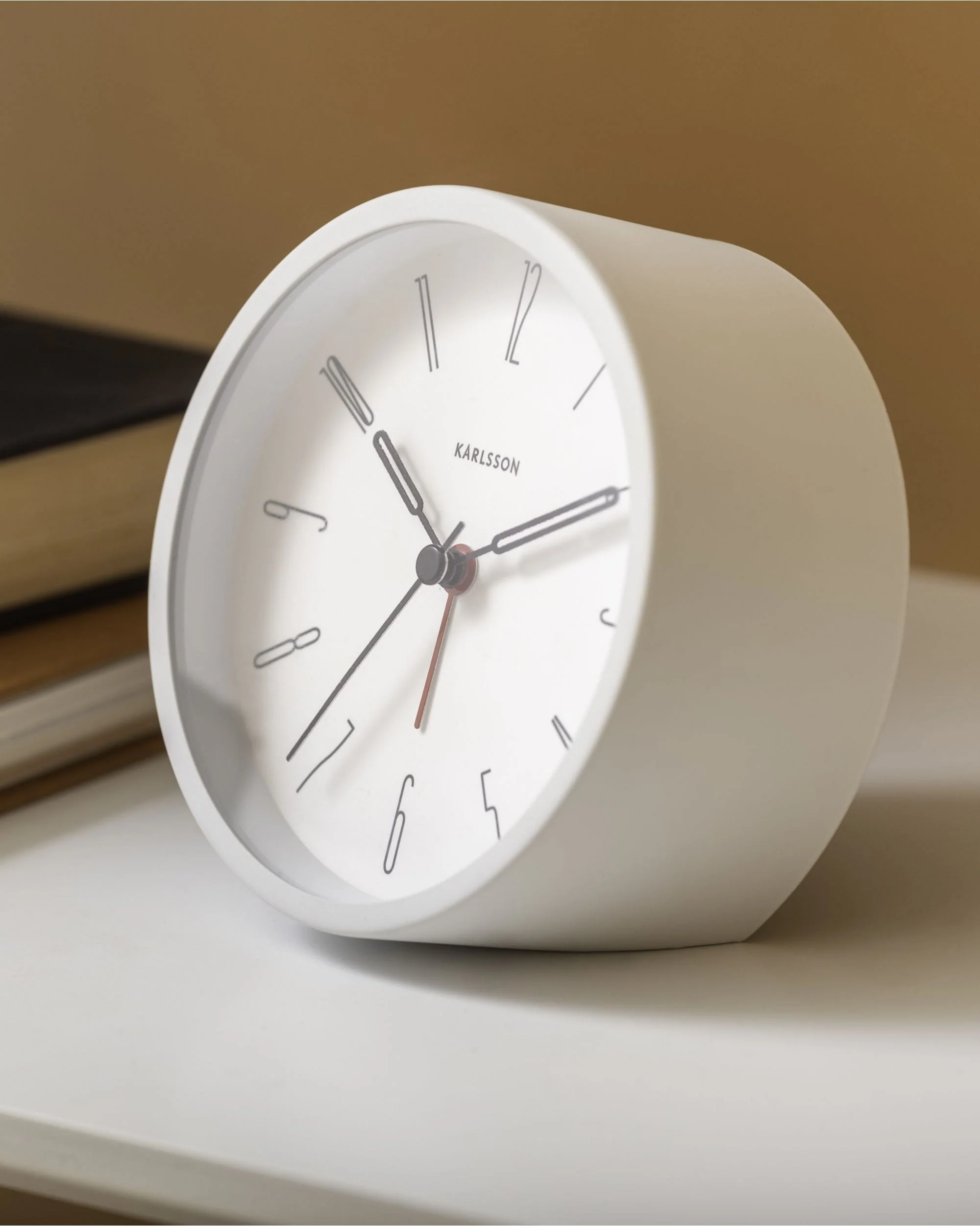 Alarm Clock Belle Numbers White - Image 3