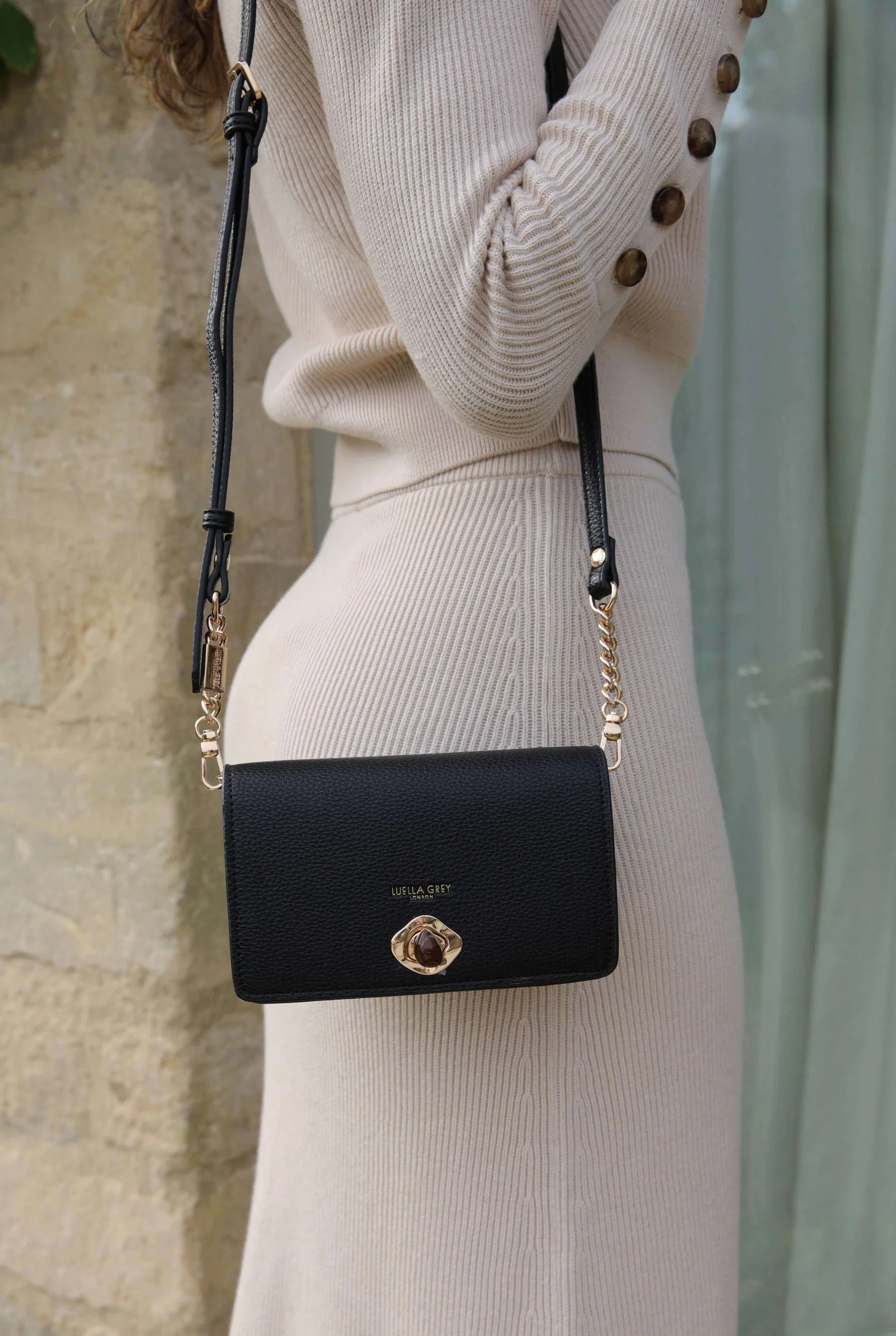 Eloise Black Phone Bag - Image 4