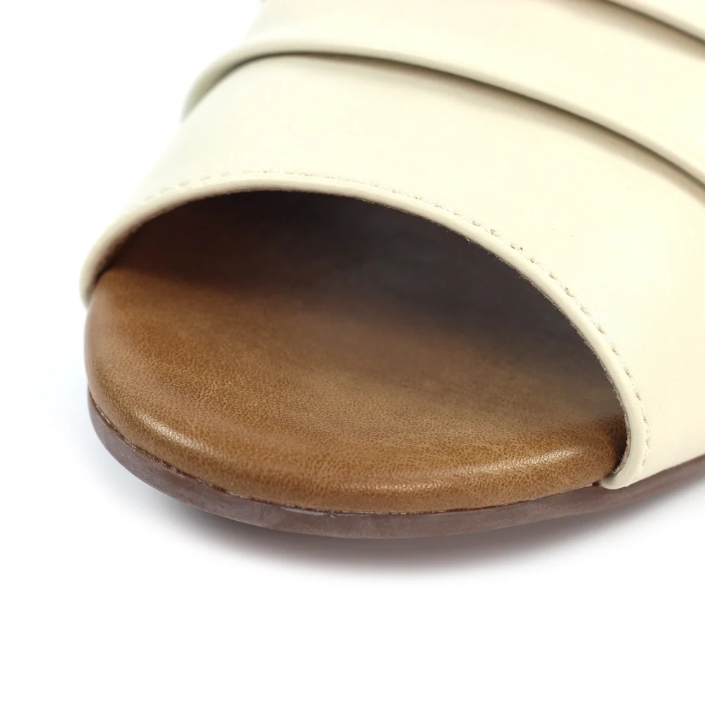 Lunar Jaden White Leather Sandal - Image 8