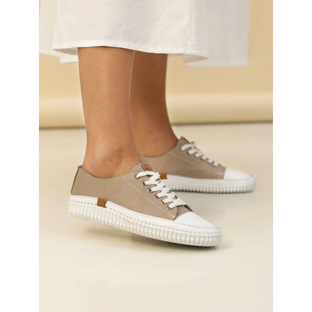 Lunar Truffle II Stone Leather Plimsoll - Image 5