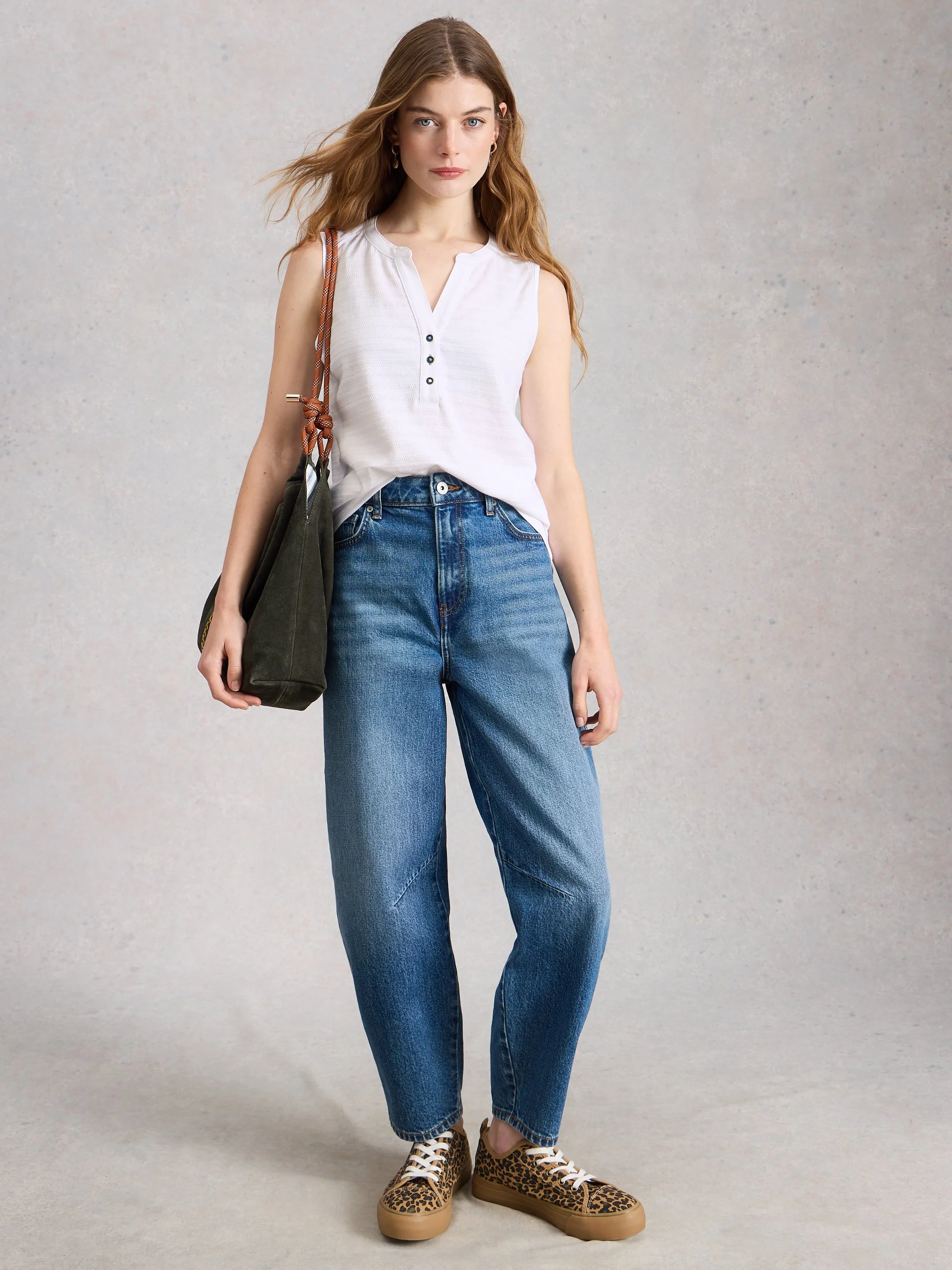 NORA TEXTURE NOTCH VEST - Image 3